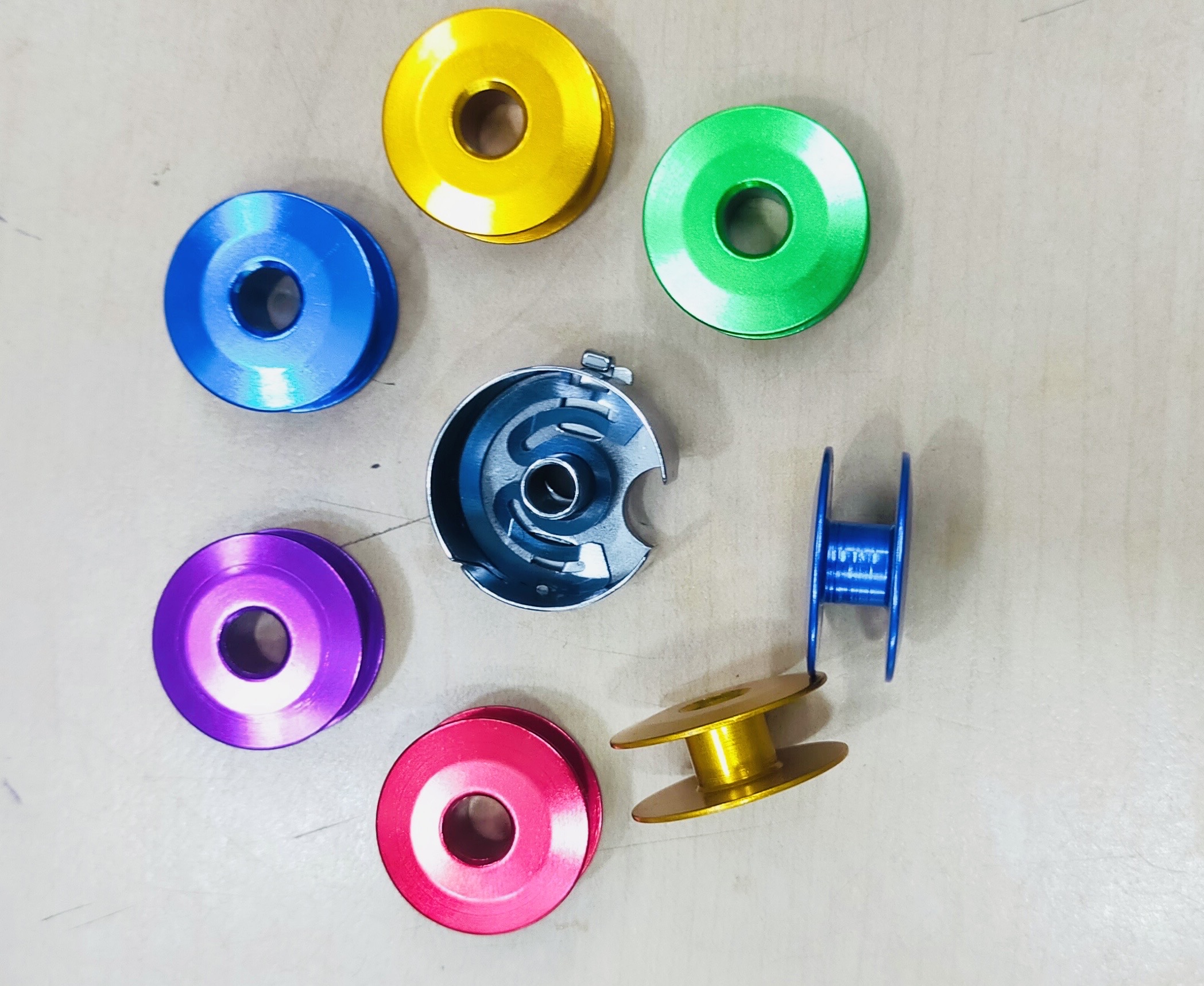 Sewing machine Bobbin Case_img_12