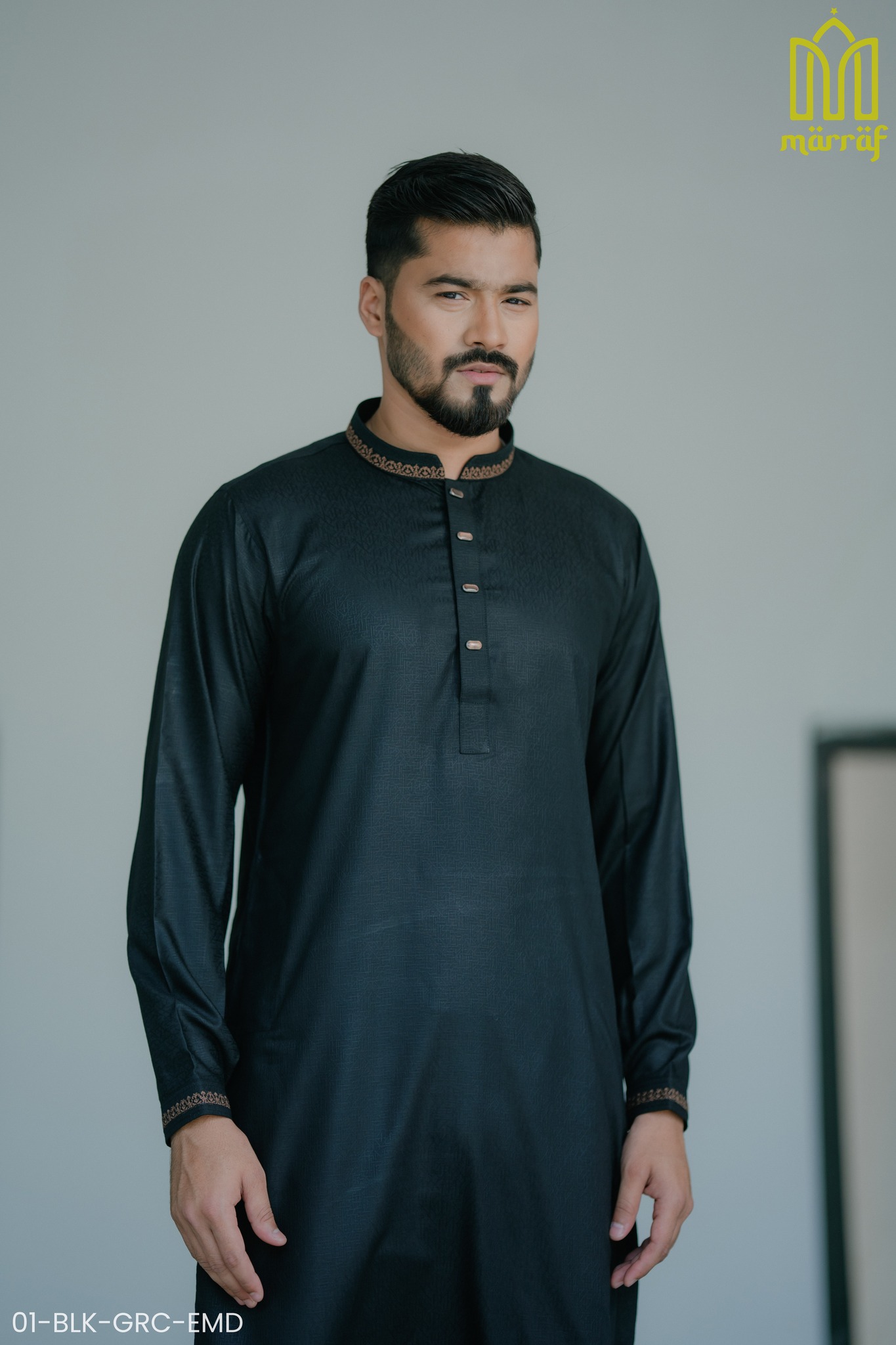 𝐒𝐨𝐩𝐡𝐢𝐬𝐭𝐢𝐜𝐚𝐭𝐞𝐝 𝐁𝐥𝐚𝐜𝐤 𝐆𝐫𝐚𝐜𝐞 𝐕𝐢𝐬𝐜𝐨𝐬𝐞 𝐏𝐚𝐧𝐣𝐚𝐛𝐢 𝐰𝐢𝐭𝐡 𝐄𝐱𝐪𝐮𝐢𝐬𝐢𝐭𝐞 𝐄𝐦𝐛𝐫𝐨𝐢𝐝𝐞𝐫𝐲_img_3