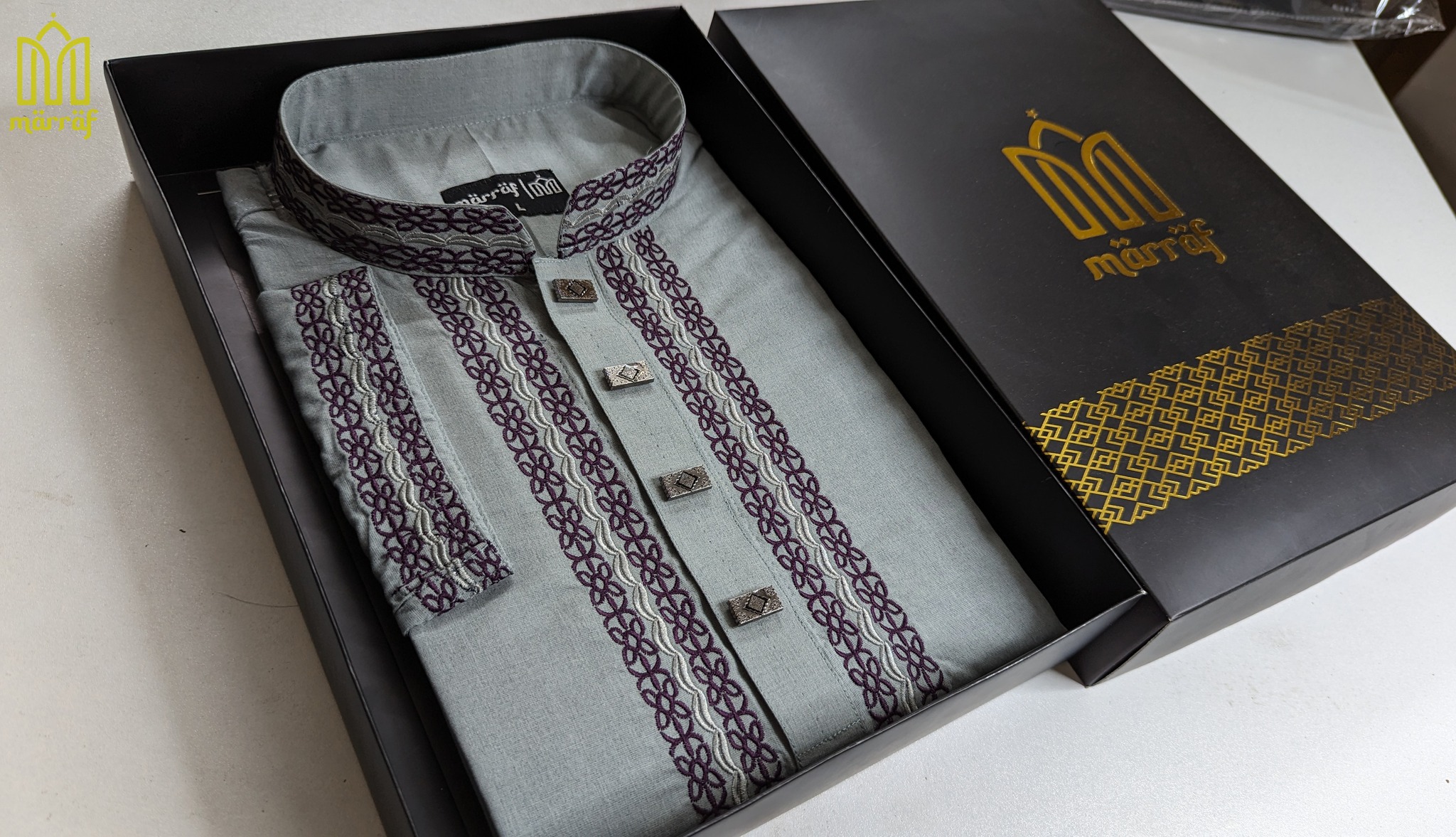 𝐒𝐚𝐠𝐞 𝐆𝐫𝐞𝐞𝐧 𝐂𝐨𝐭𝐭𝐨𝐧 𝐏𝐚𝐧𝐣𝐚𝐛𝐢 𝐰𝐢𝐭𝐡 𝐀𝐫𝐭𝐢𝐬𝐭𝐢𝐜 𝐄𝐦𝐛𝐫𝐨𝐢𝐝𝐞𝐫𝐲_img_0