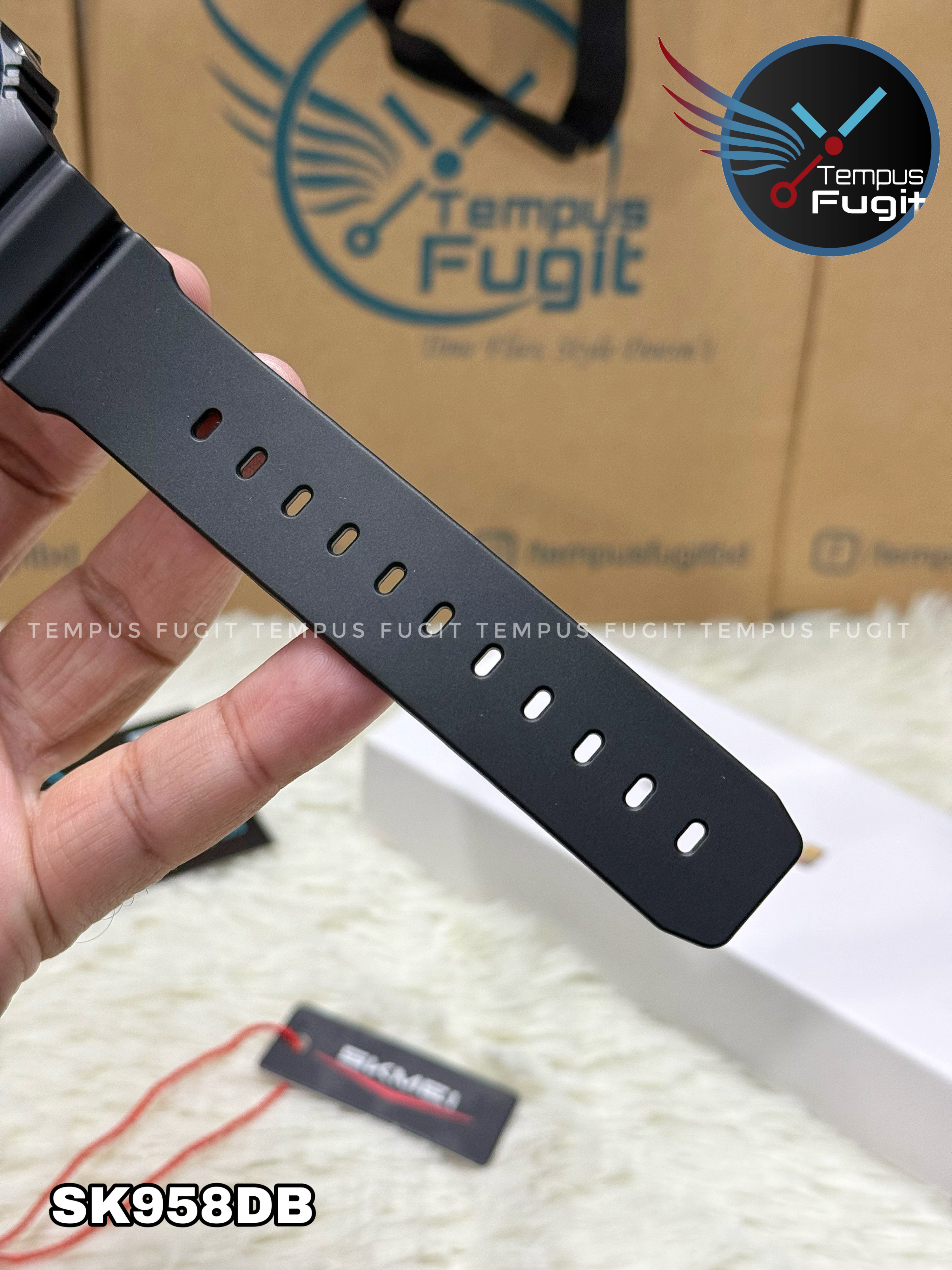 SKMEI 2351 Analogue+Digital Silicone Strap Sports Watch- Black Dial with Golden Markings- Black Bezel- Black Strap- TF Code SK958DB_img_14