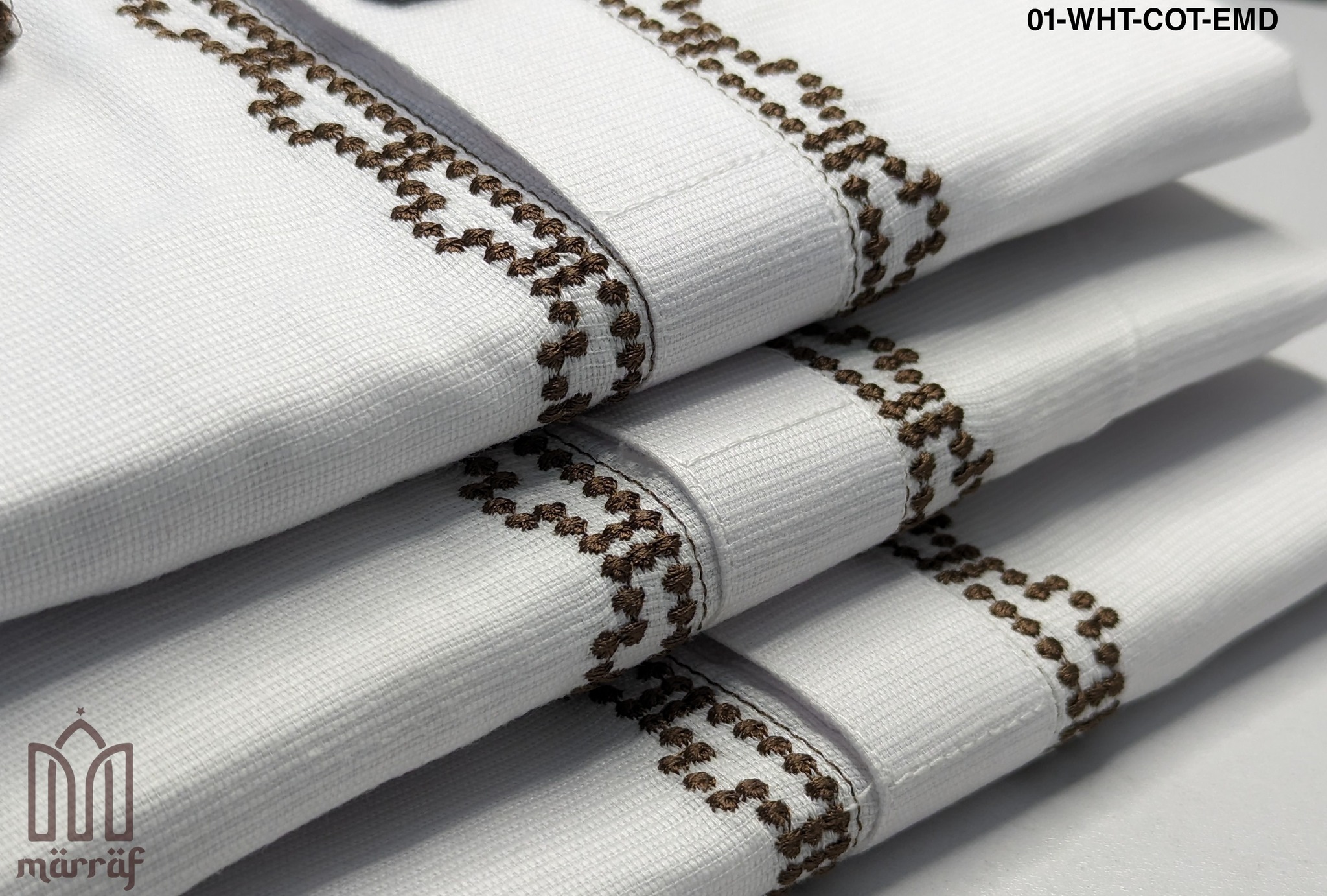 𝐂𝐥𝐚𝐬𝐬𝐢𝐜 𝐖𝐡𝐢𝐭𝐞 𝐂𝐨𝐭𝐭𝐨𝐧 𝐏𝐚𝐧𝐣𝐚𝐛𝐢 𝐰𝐢𝐭𝐡 𝐄𝐥𝐞𝐠𝐚𝐧𝐭 𝐄𝐦𝐛𝐫𝐨𝐢𝐝𝐞𝐫𝐲_img_5