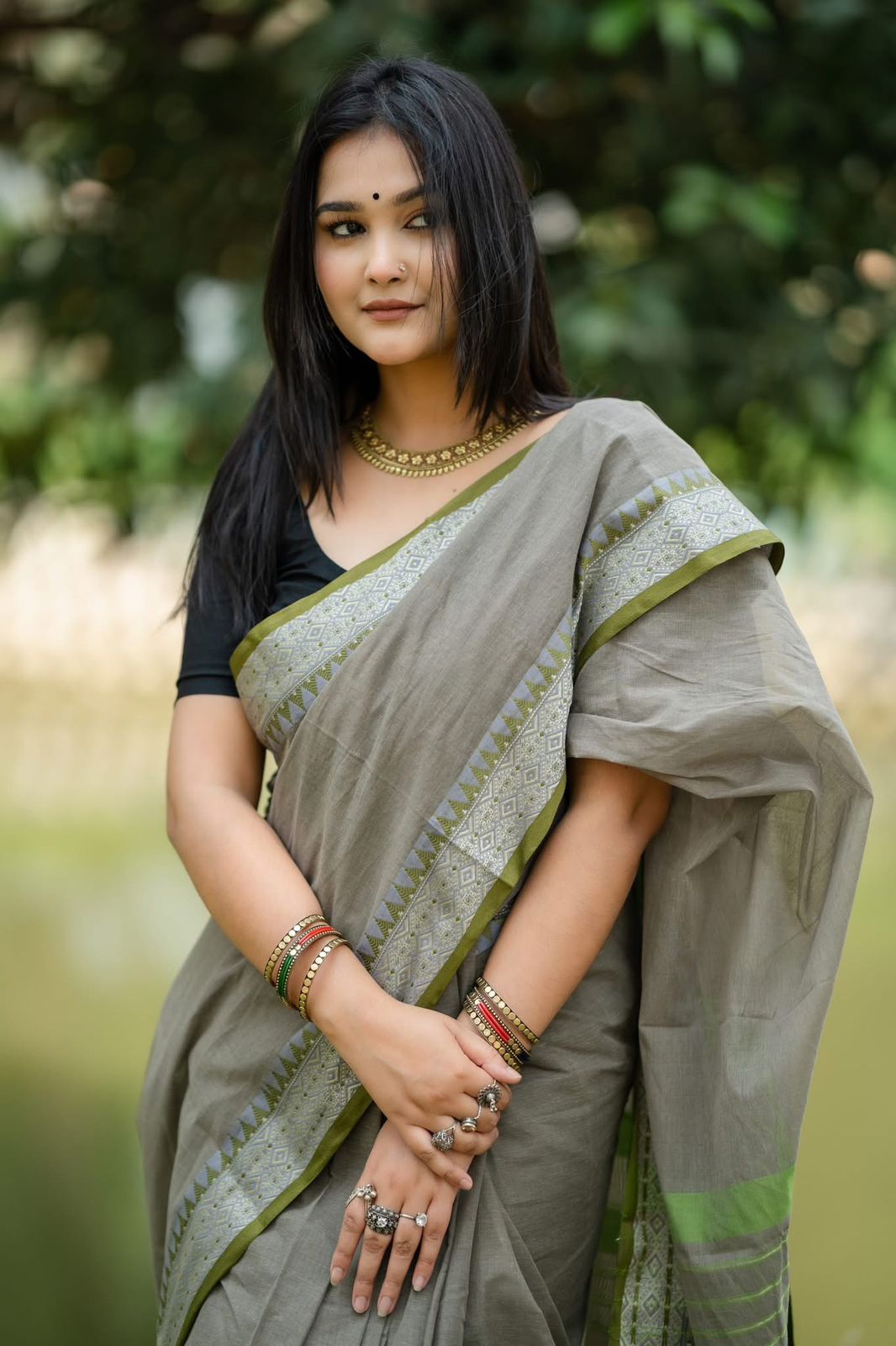 Handloom Ash colour saree_img_4