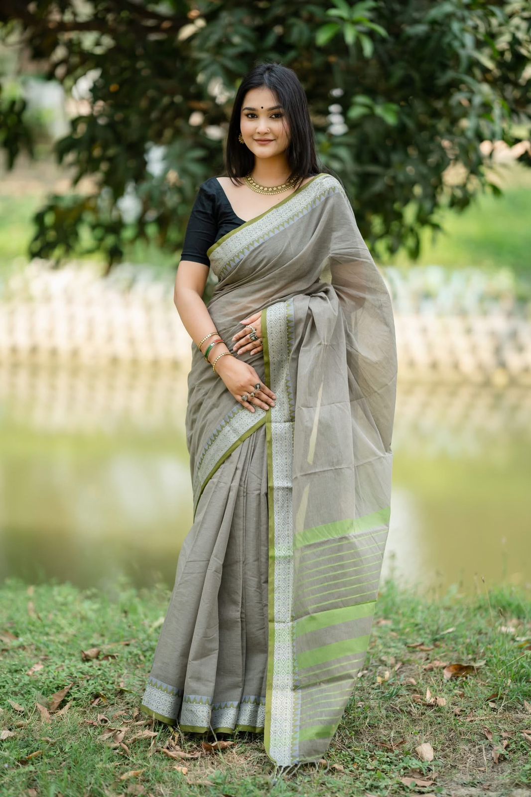 Handloom Ash colour saree_img_5
