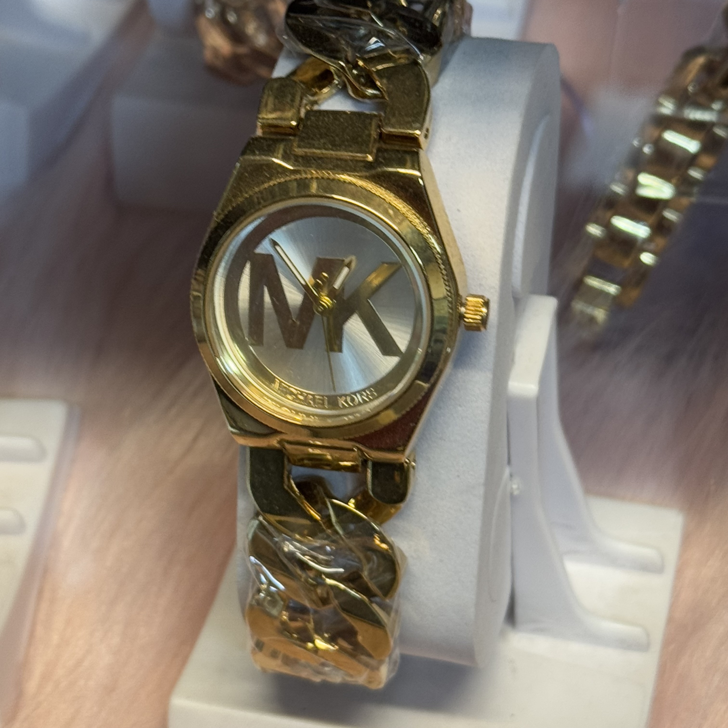 MK chain system MK written white sunflower gold