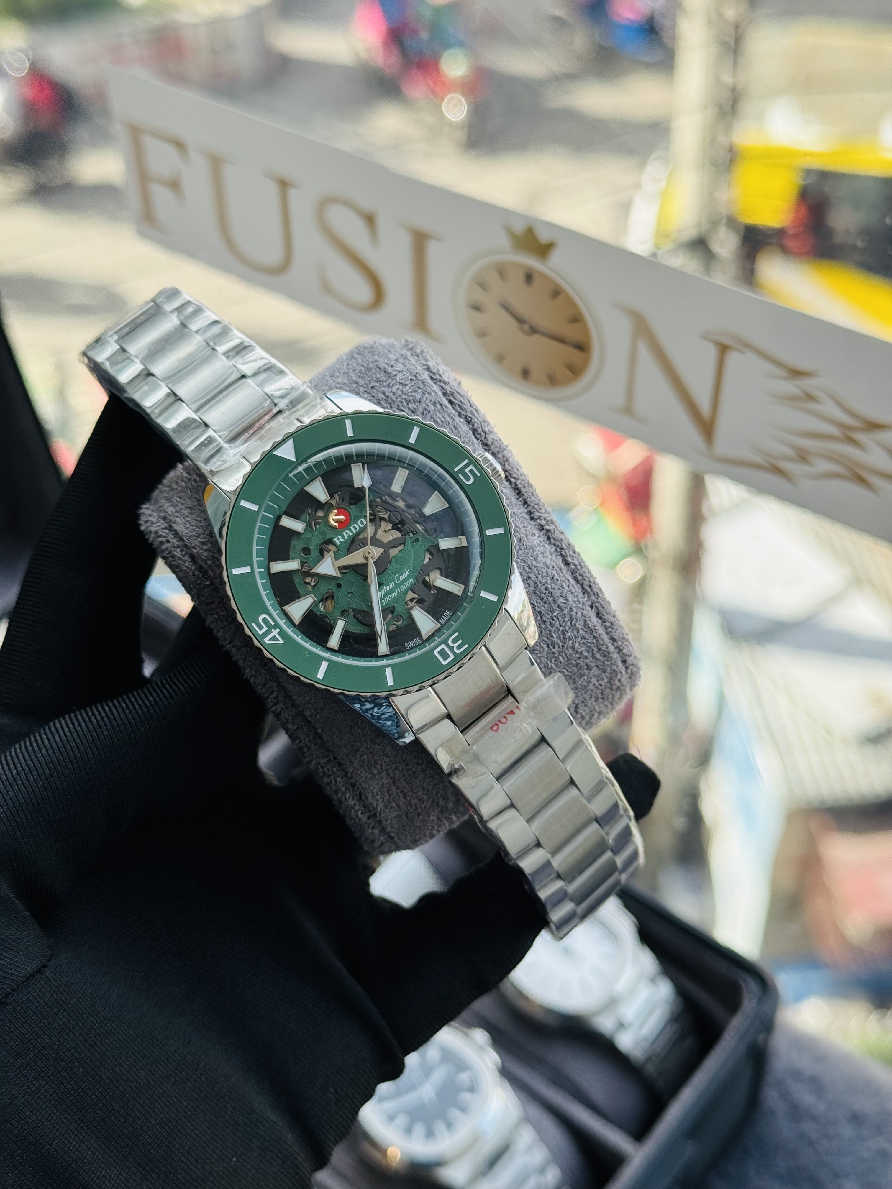 Rado Captain Cook Euro