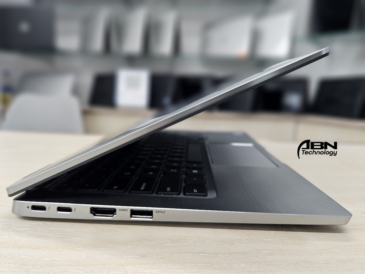 Dell Latitude 7410. Core i5, 10th Gen. 16GB RAM, 256GB SSD. 14.1" Display._img_1