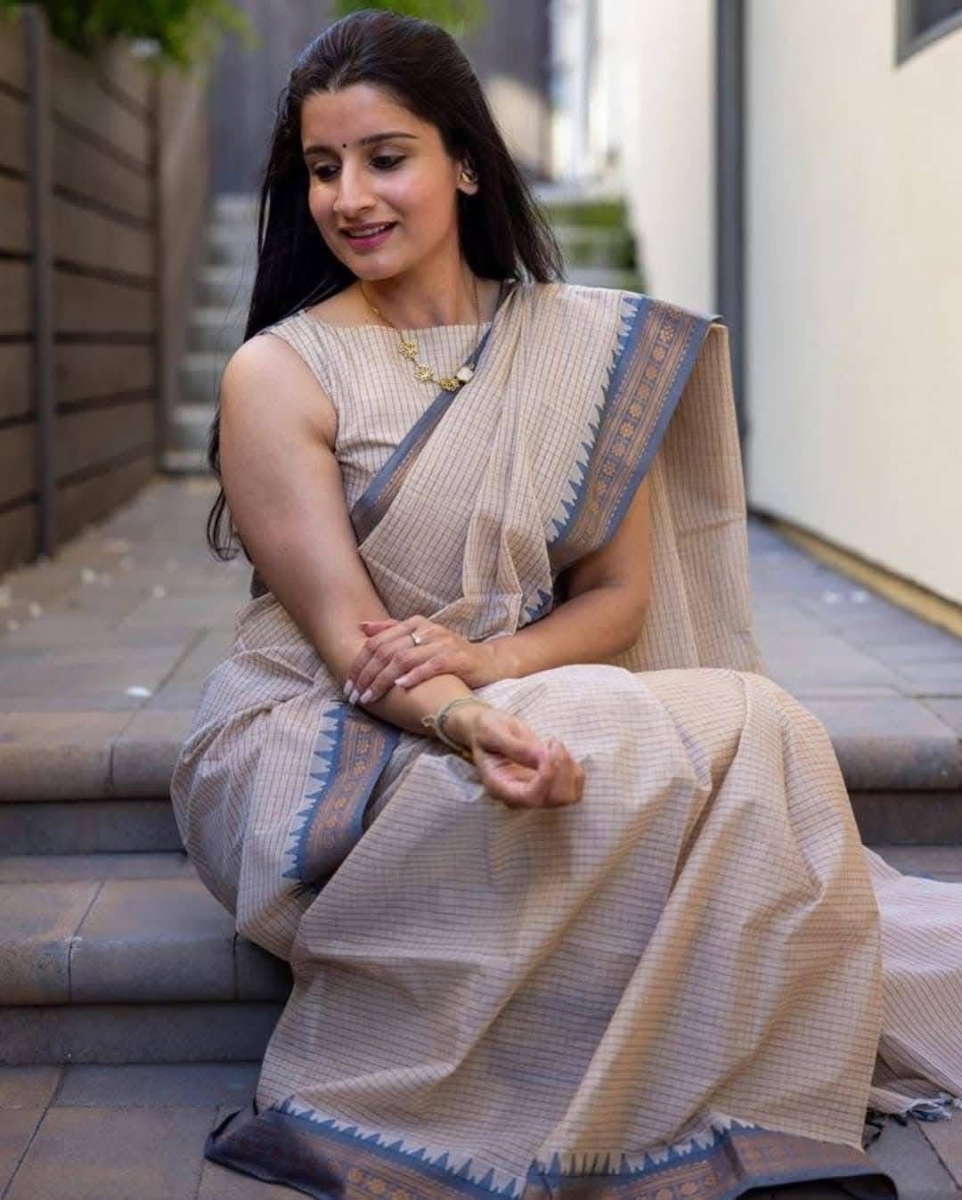 Handloom off white ash par saree_img_4