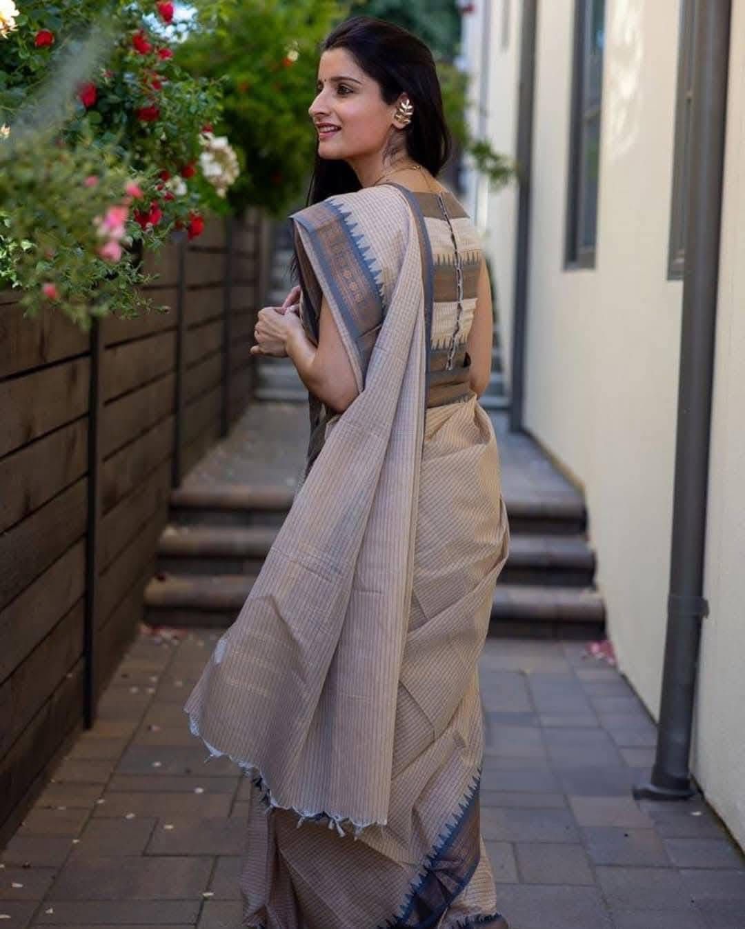 Handloom off white ash par saree_img_2