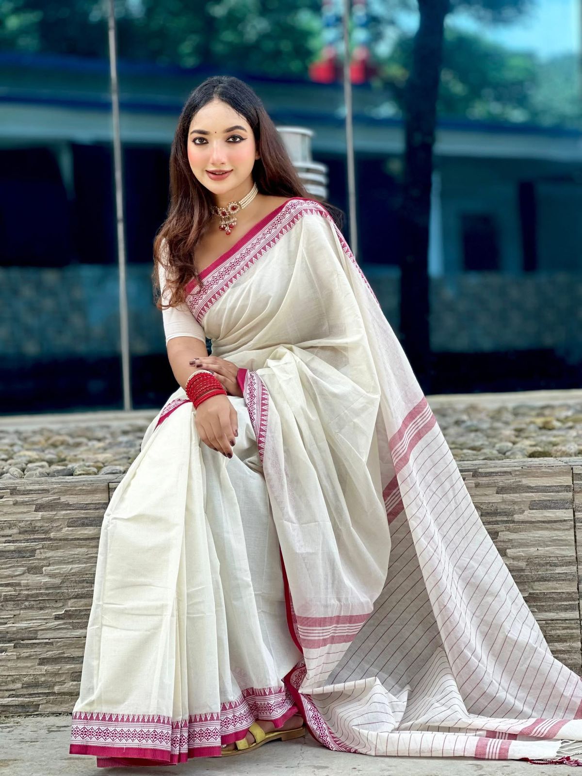Handloom white maroon par saree_img_2