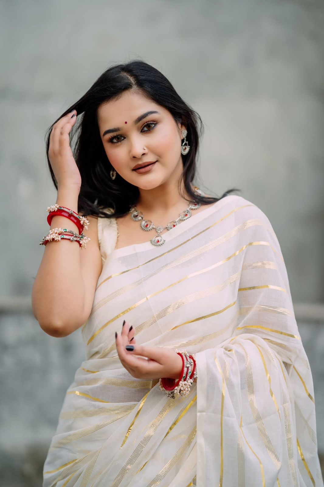 Handloom white jori work saree