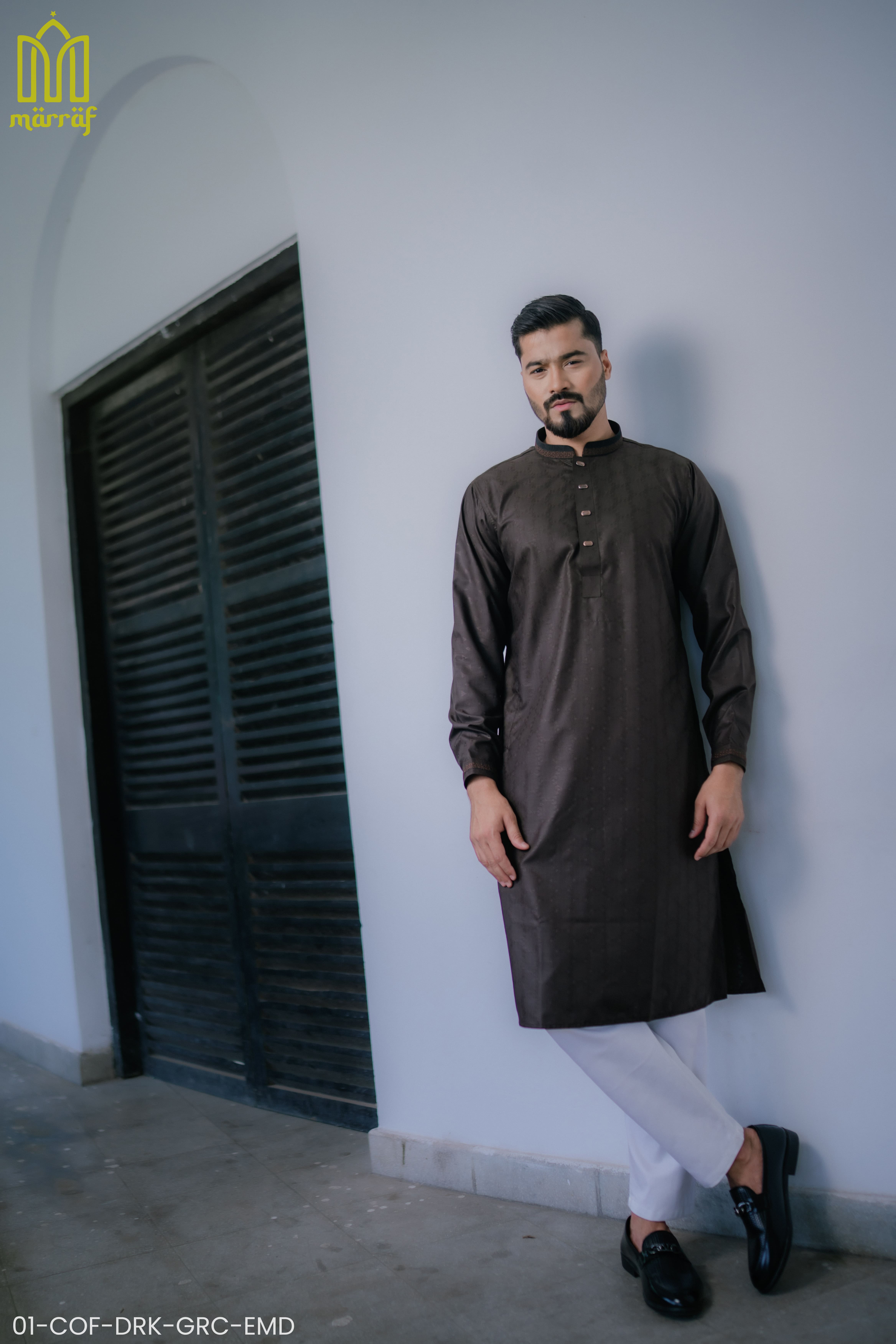 𝐎𝐩𝐮𝐥𝐞𝐧𝐭 𝐃𝐚𝐫𝐤 𝐑𝐢𝐜𝐡 𝐂𝐨𝐟𝐟𝐞𝐞 𝐆𝐫𝐚𝐜𝐞 𝐕𝐢𝐬𝐜𝐨𝐬𝐞 𝐏𝐚𝐧𝐣𝐚𝐛𝐢 𝐰𝐢𝐭𝐡 𝐄𝐥𝐞𝐠𝐚𝐧𝐭 𝐄𝐦𝐛𝐫𝐨𝐢𝐝𝐞𝐫𝐲_img_0