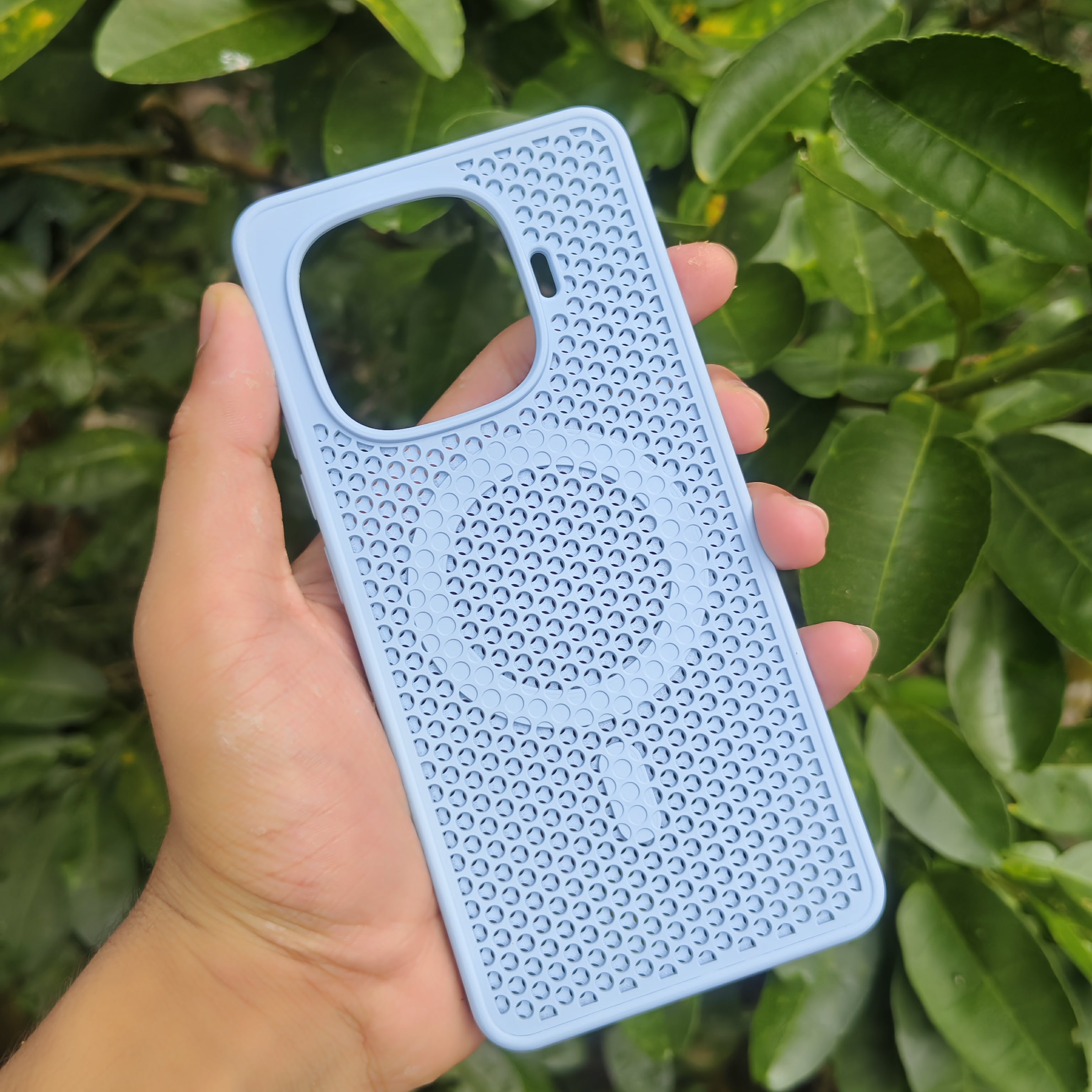 IQOO Z9Turbo Magnetic Cooling  Breathable  Protective Cover_img_7