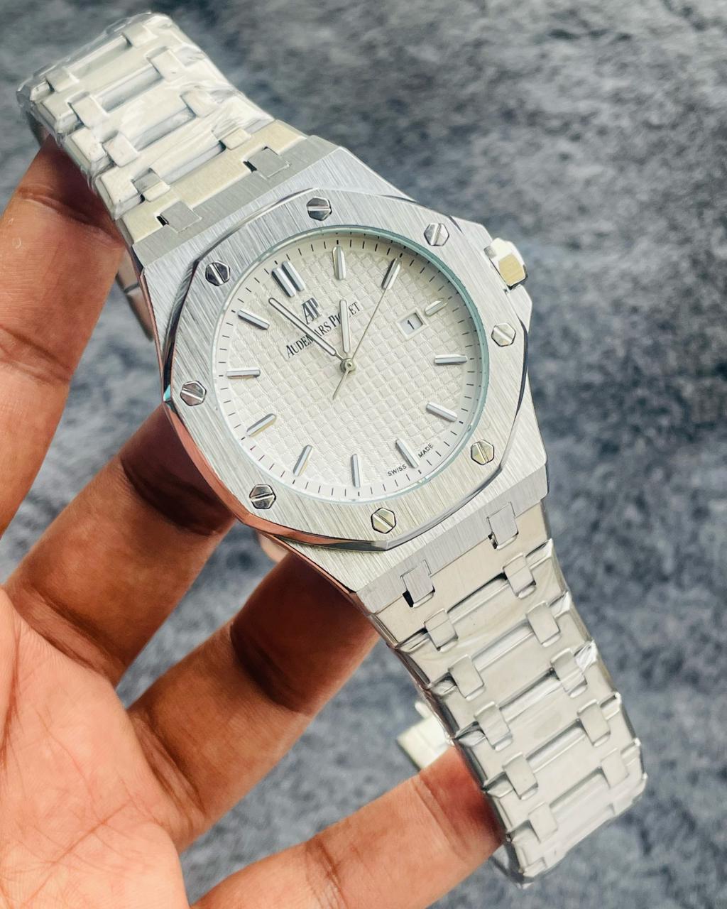 Audemars Piguet Quartz Movement Watch (AA Grade)