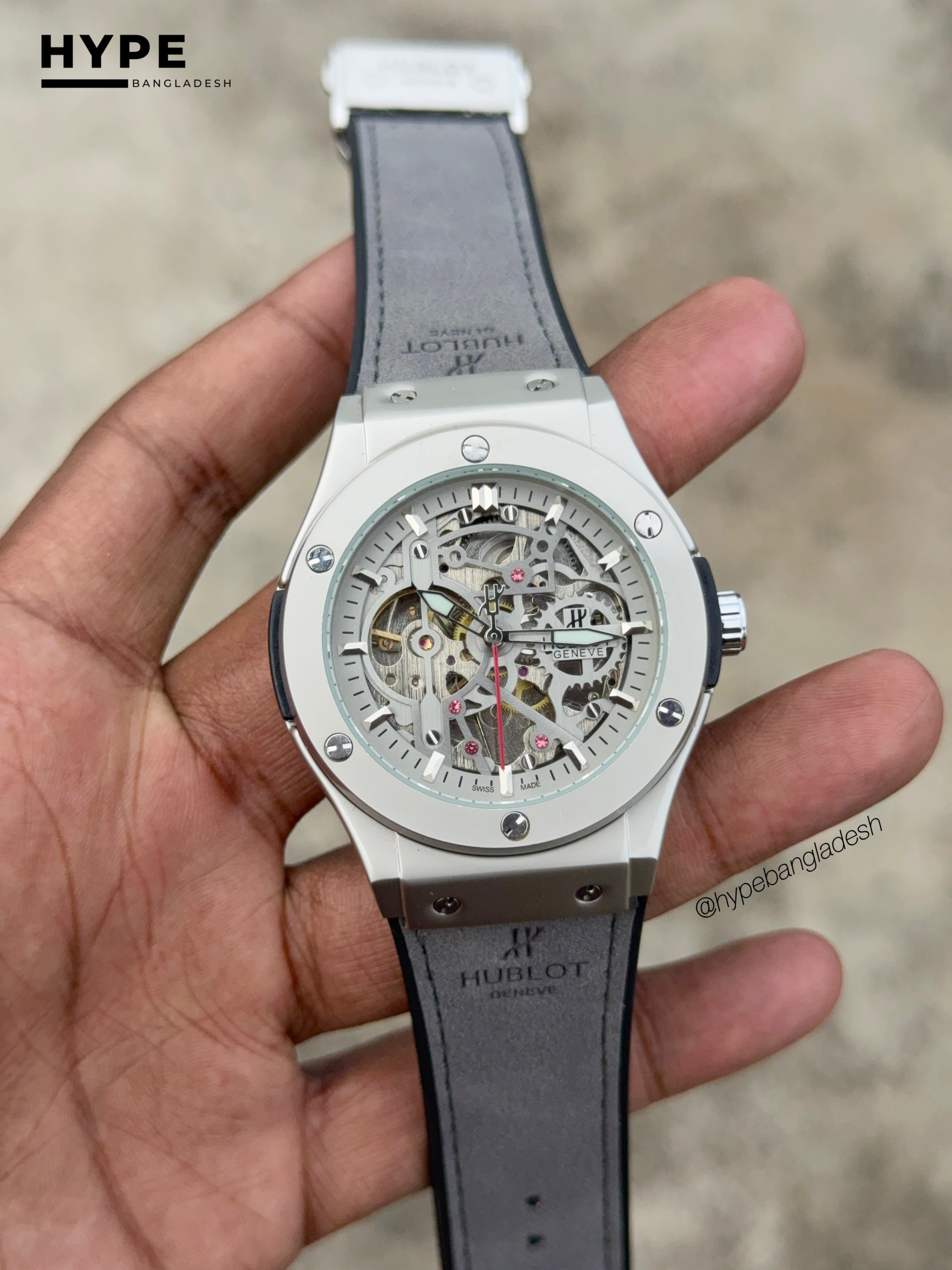 Hublot Skeleton Dial Automatic Watch (Belt)_img_4