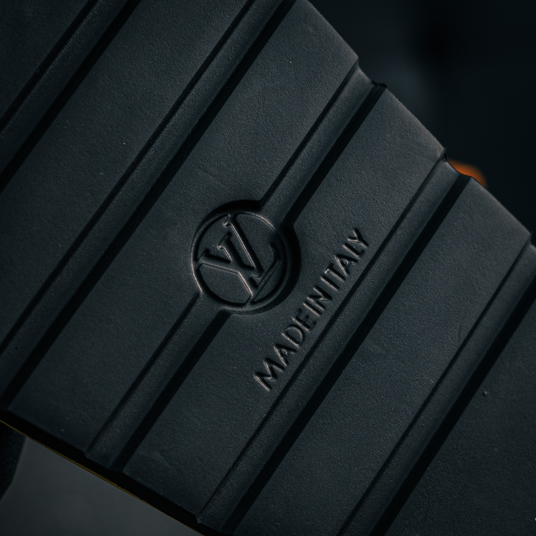 Louis Vuitton slide sandal (1:1)_img_8