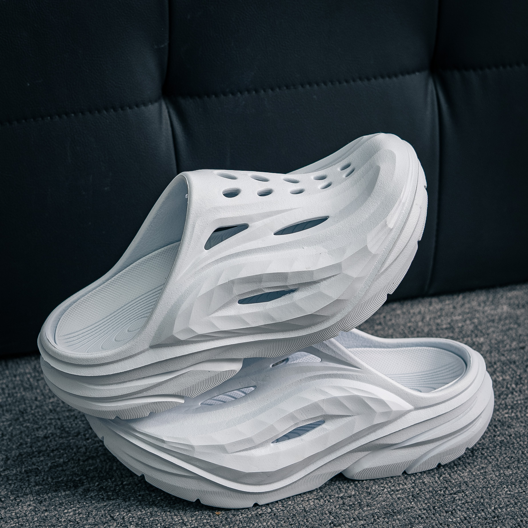 Hoka Ora Recovery Mule (1:1)_img_1