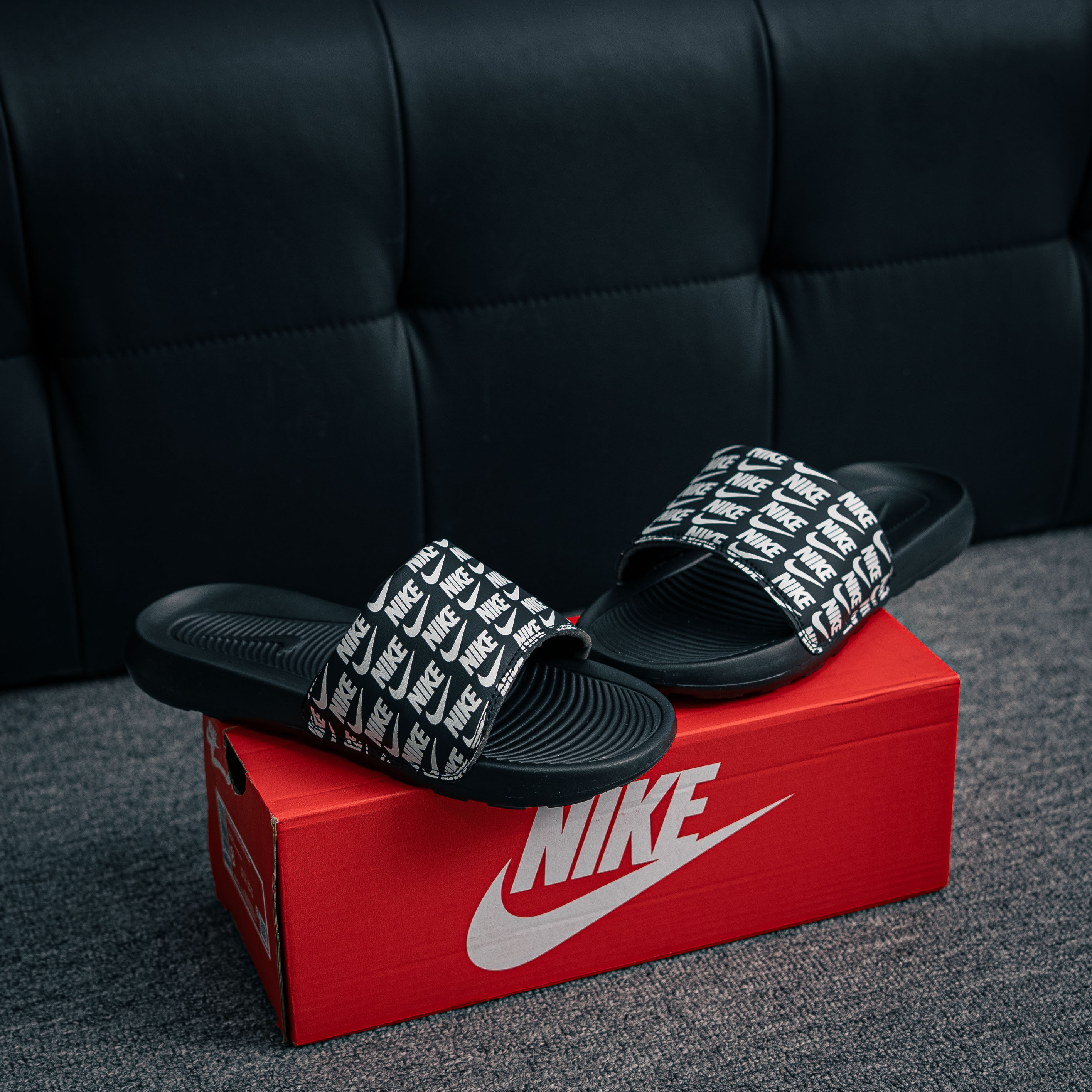 Nike Victori One slide (1:1)