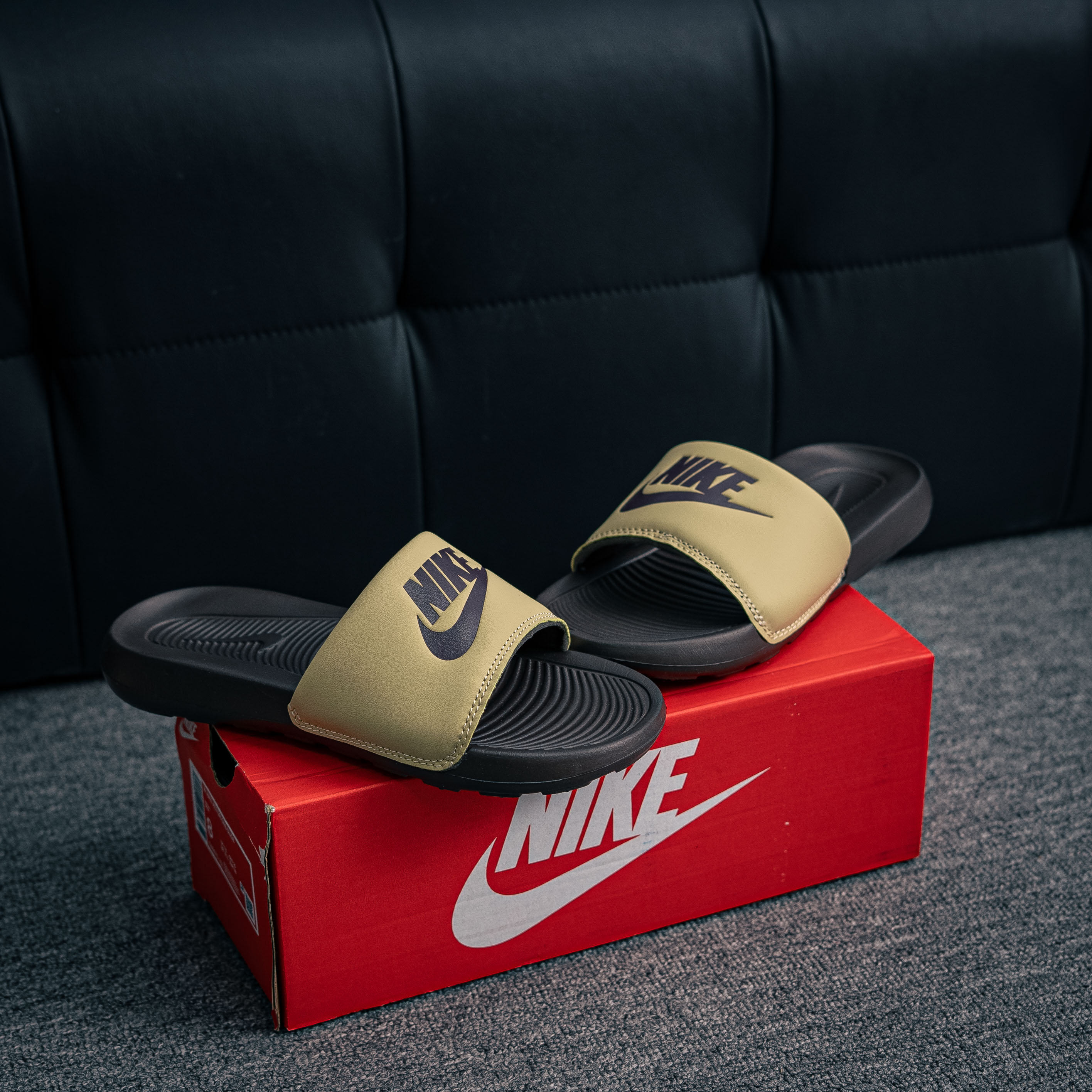 Nike Victori One slide (1:1)