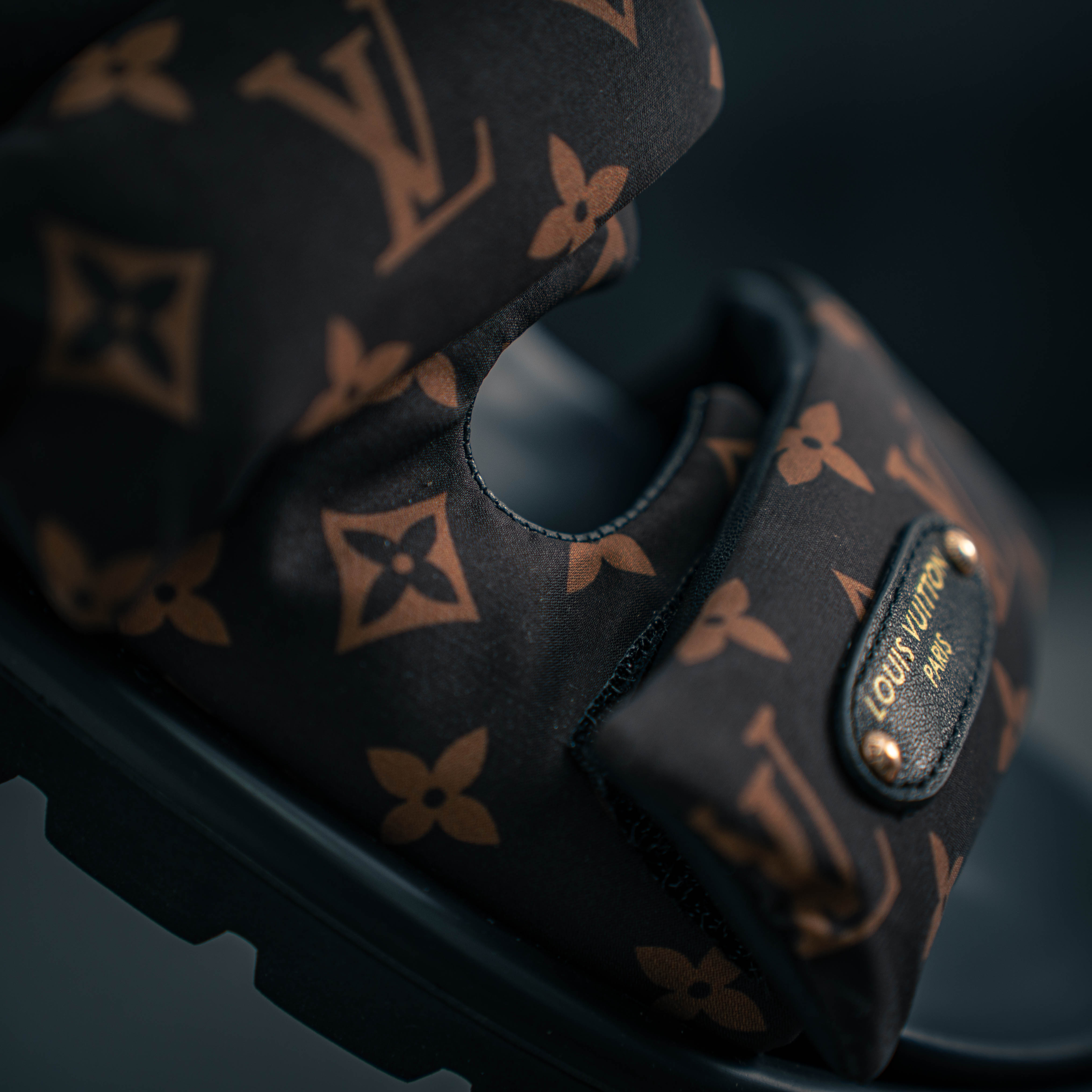 Louis Vuitton Pool Pillow Flat Mule (1:1)_img_2