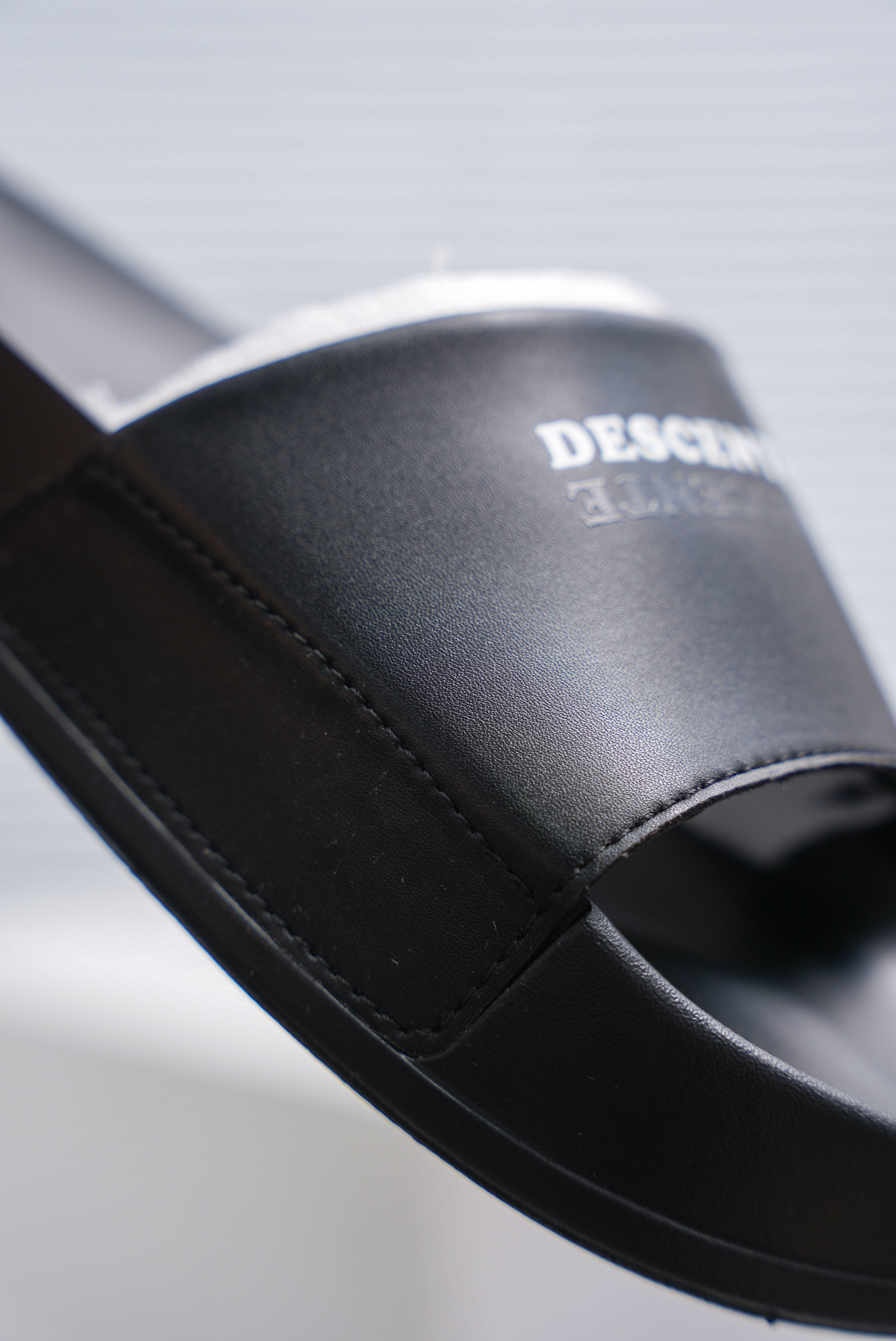 Balenciaga Pool Slide Sandals (1:1)_img_2