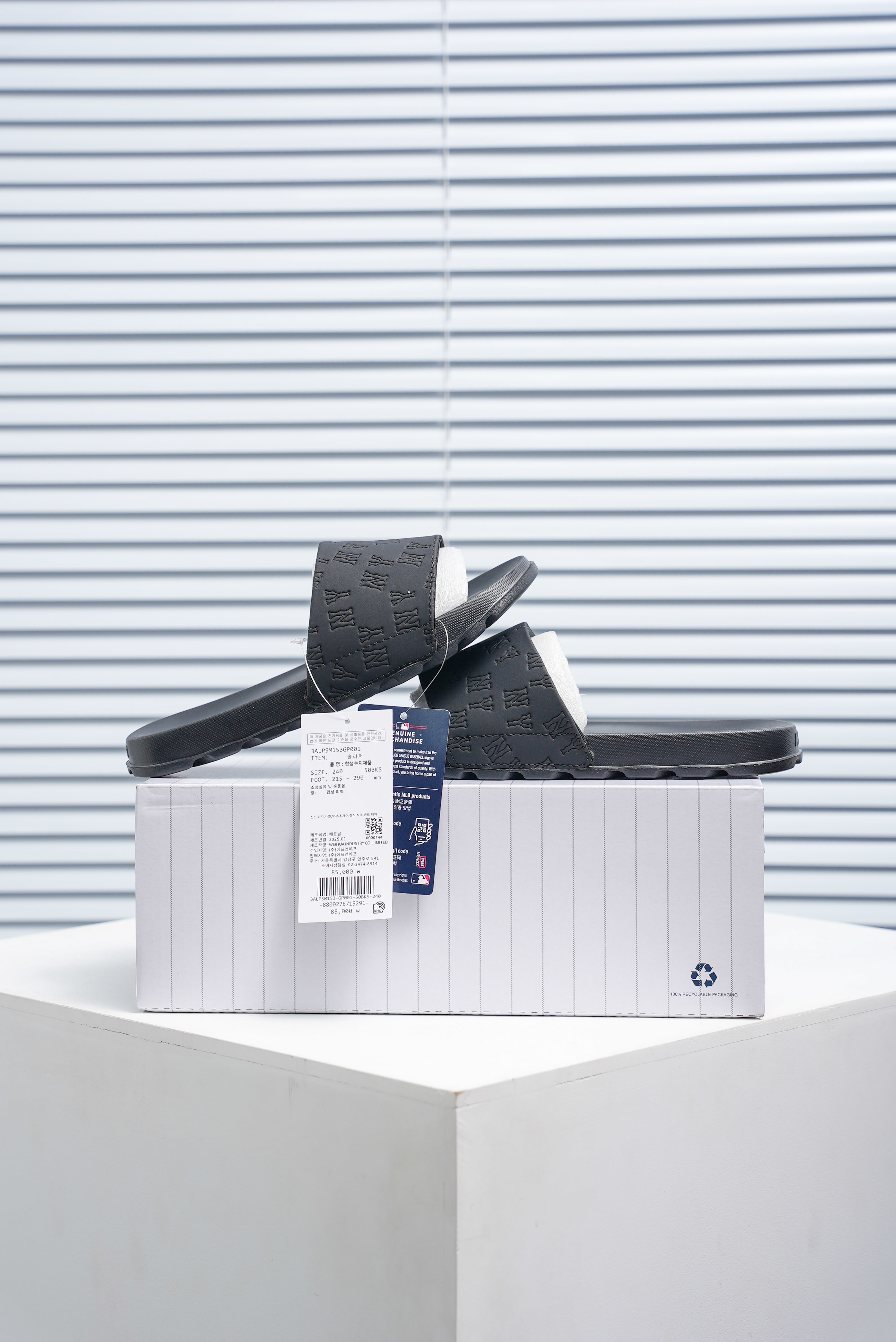 MLB Mounder Monogram Slide (1:1)_img_1