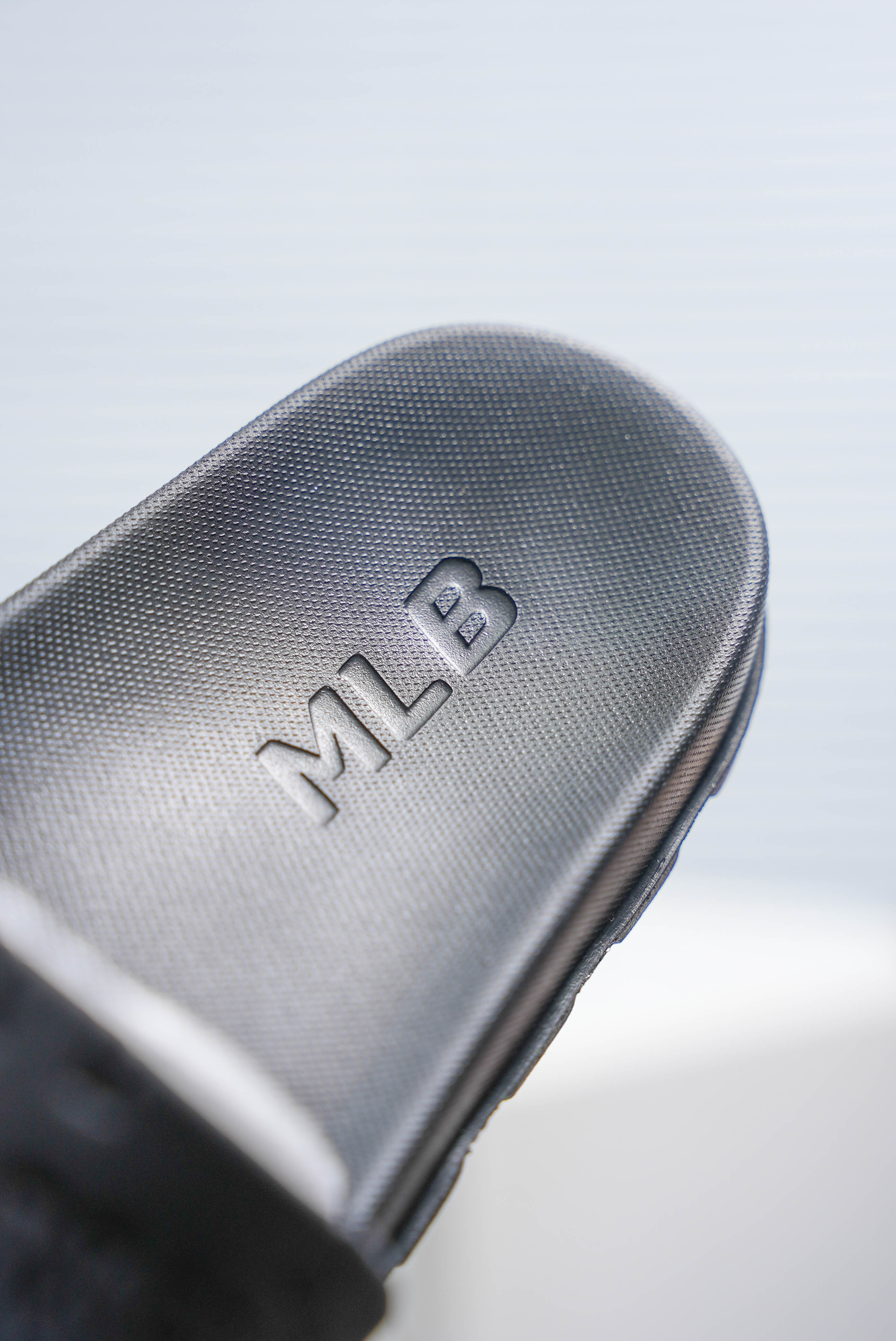 MLB Mounder Monogram Slide (1:1)_img_7