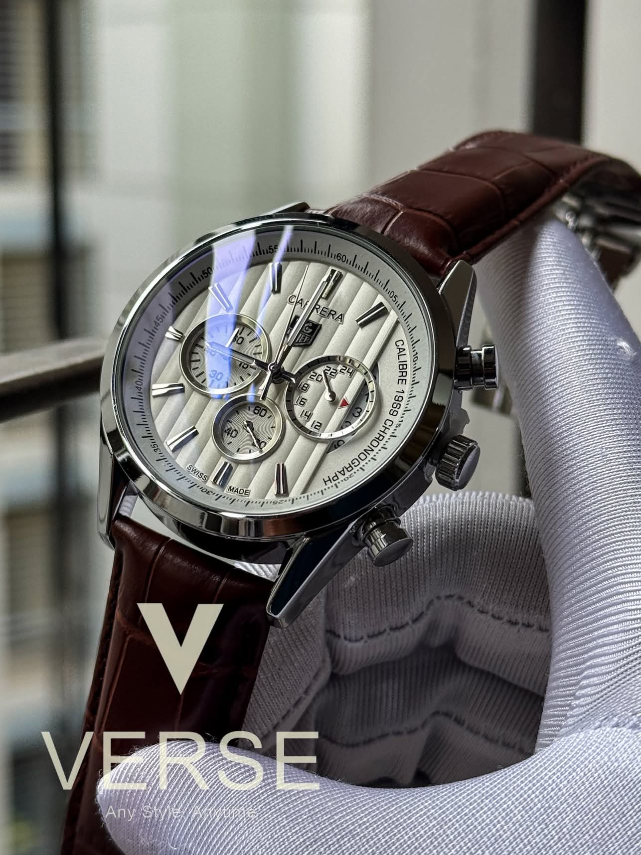 Tag belt 1969 brown belt silver case white  dial