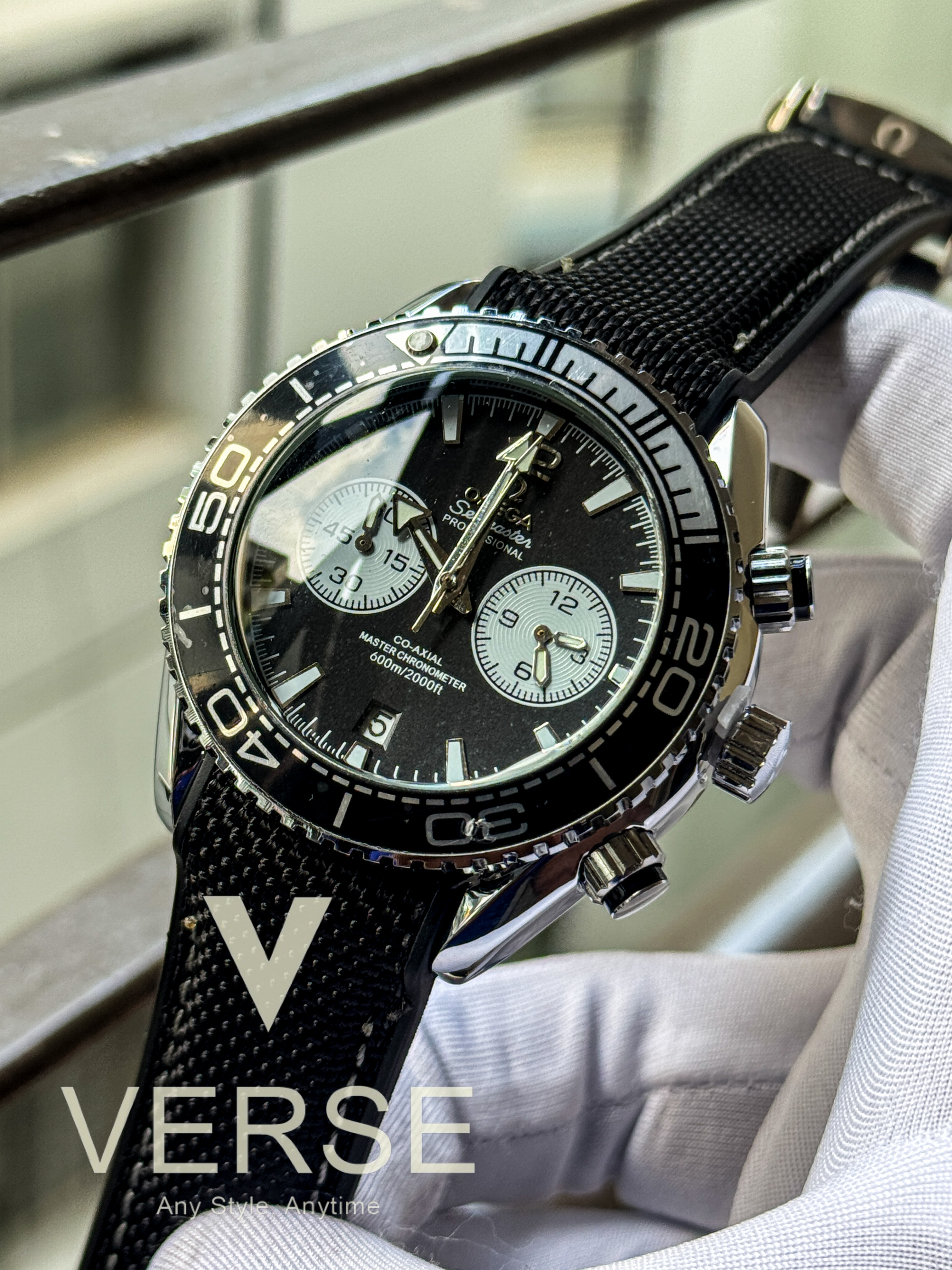 Omega Speedmaster nylon strap Black dial Silver case