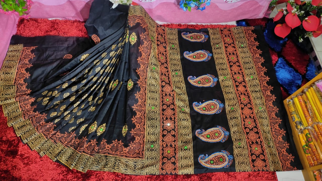 Embroidered Dhupian Silk Saree_img_0
