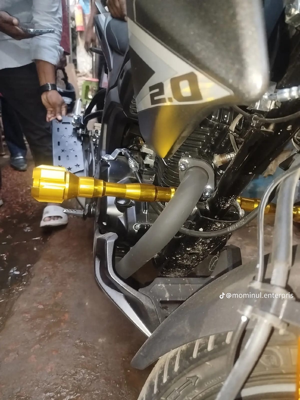 CNC Bumper for bike Golden_img_2