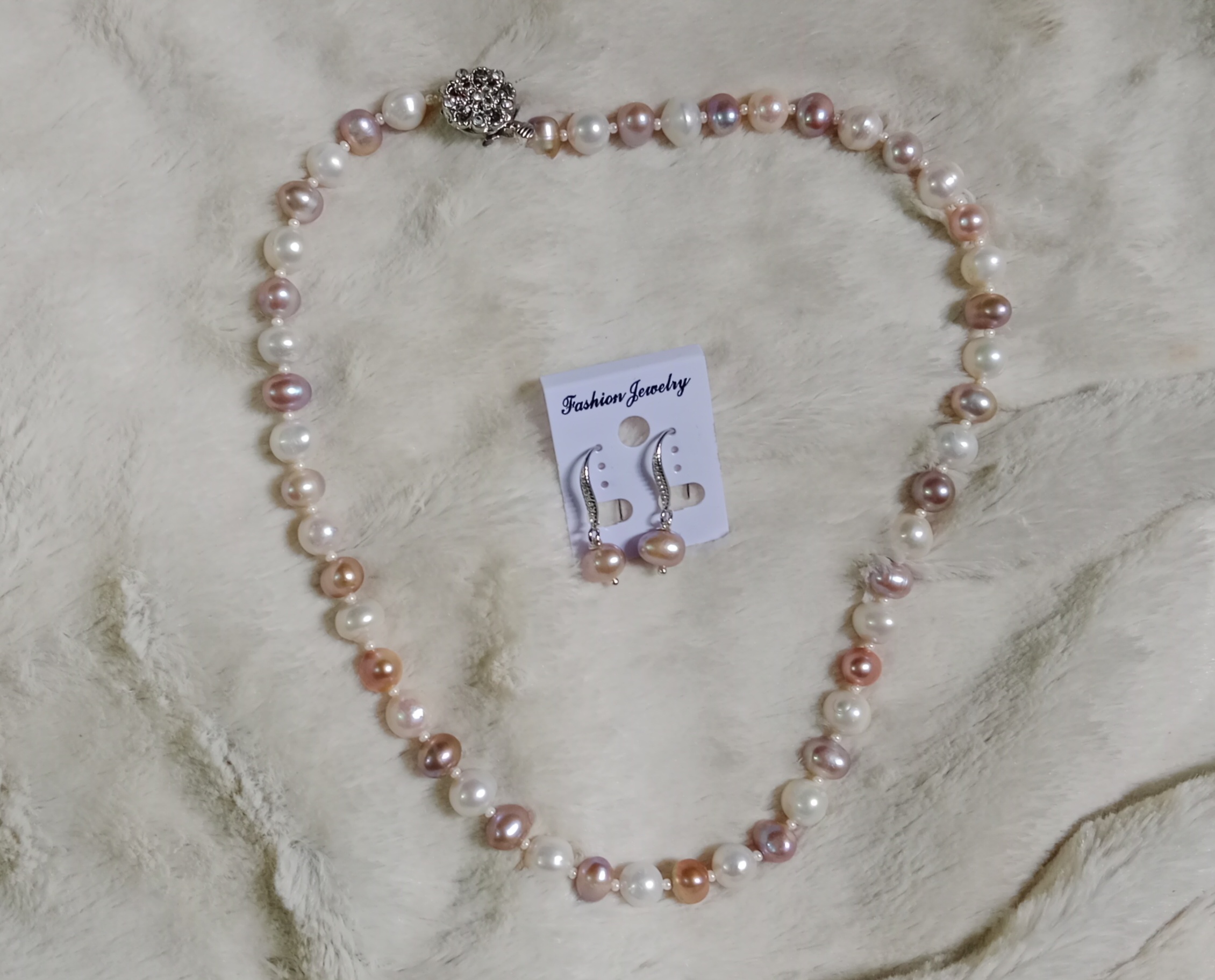 Exclusive Levender & White 9/10 mm pearl Necklace_img_1