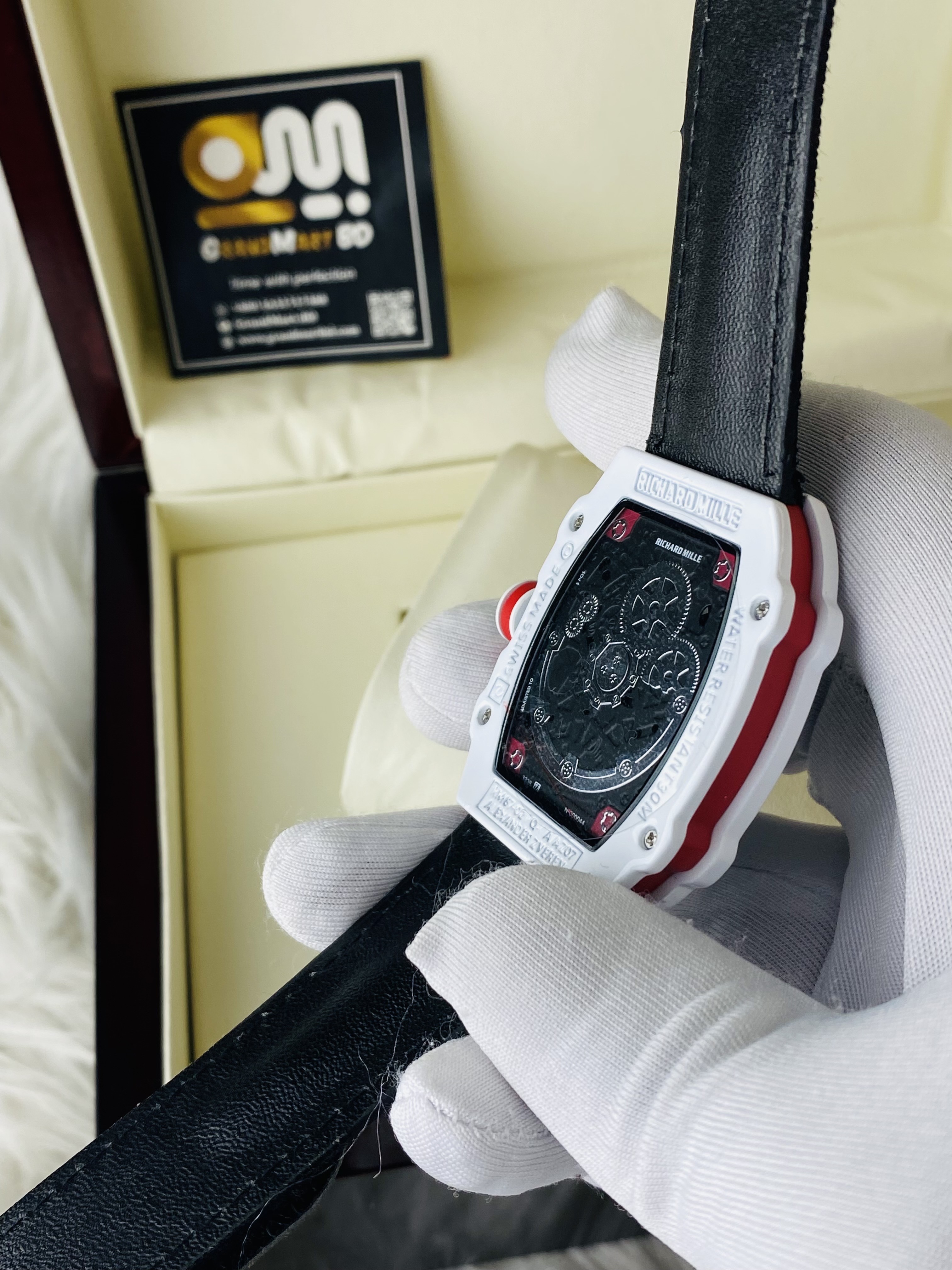 RM 67-02 White black_img_2