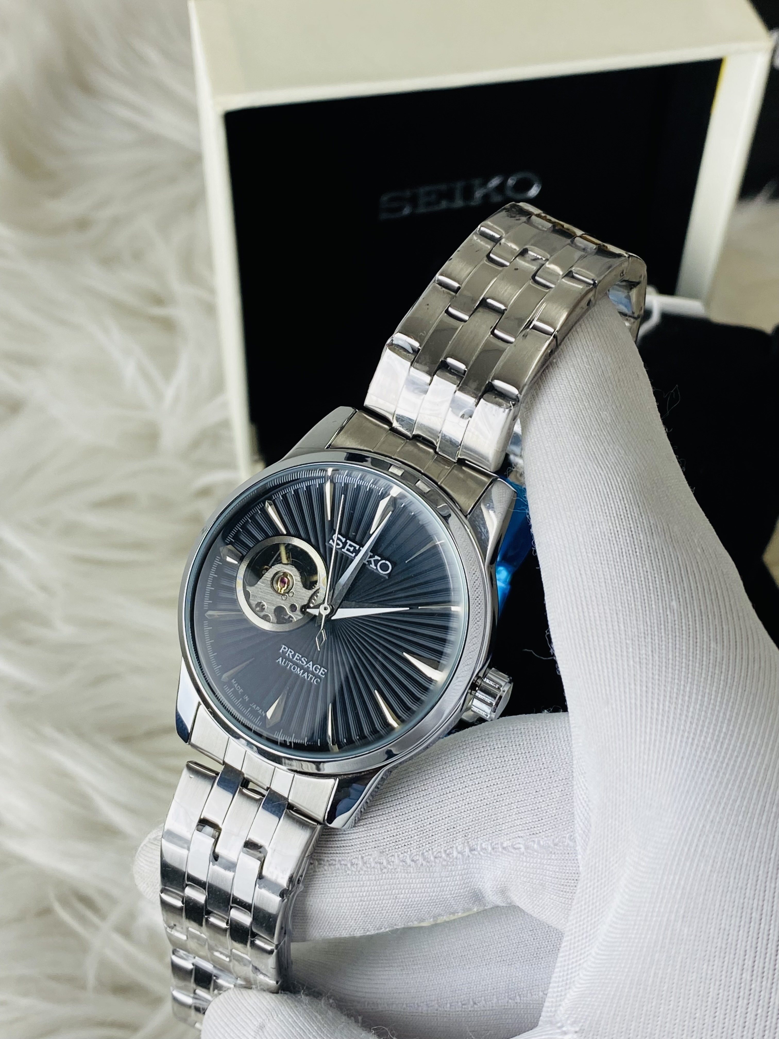 Seiko open heart || Black Dial_img_2