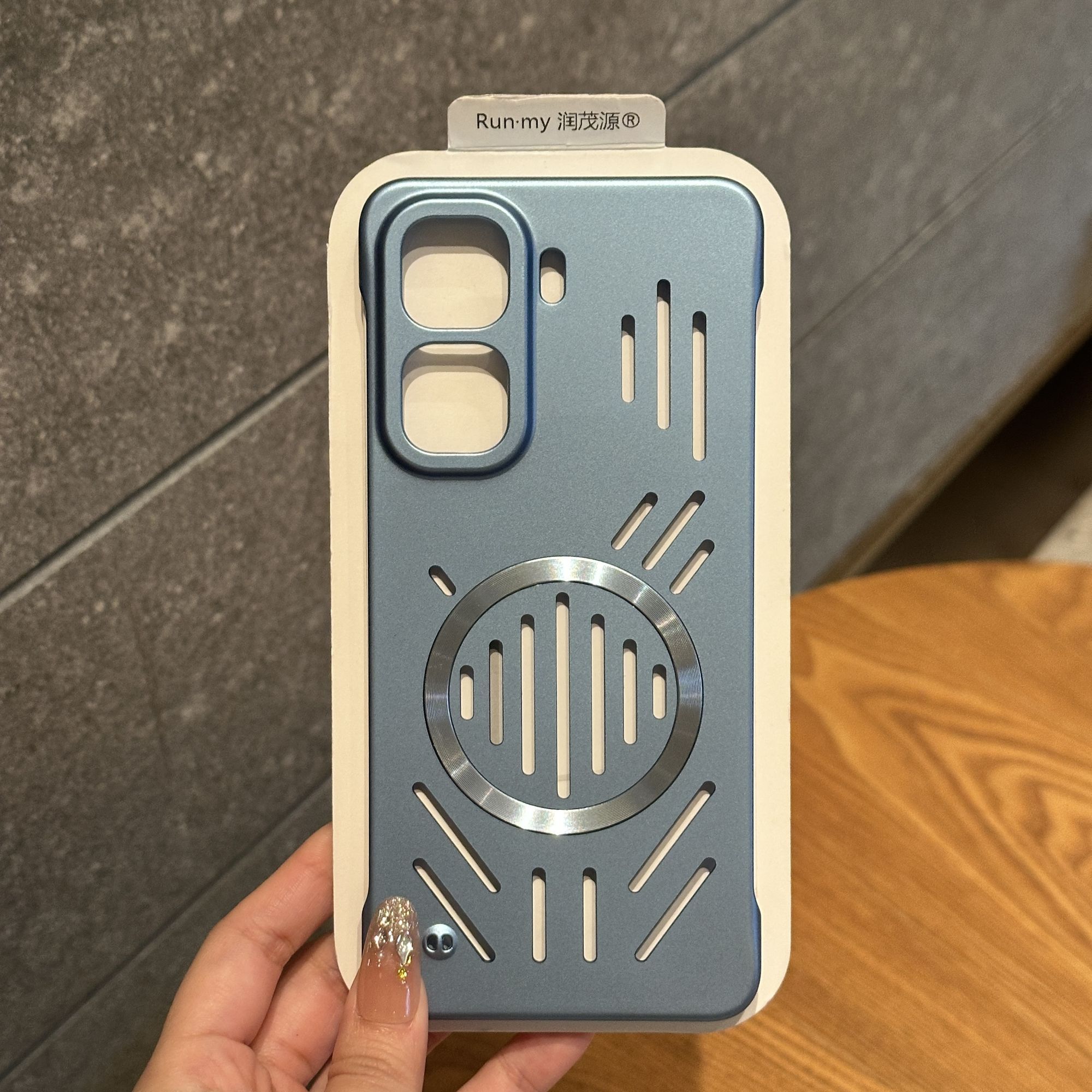 iQOO Neo11 Magnetic Frameless Hard Cover_img_3