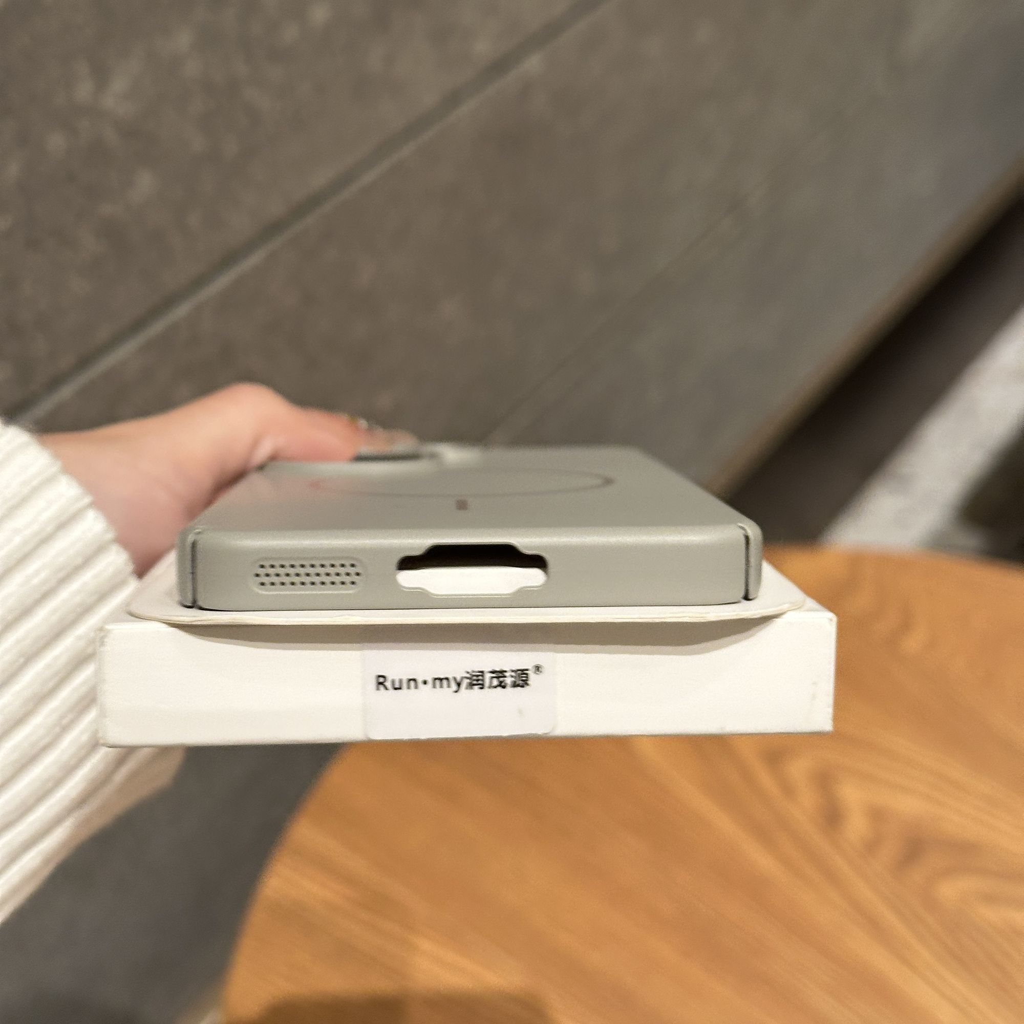 iQOO Neo11 Skin-like Feel Magnetic ring Hard Pc Cover_img_4