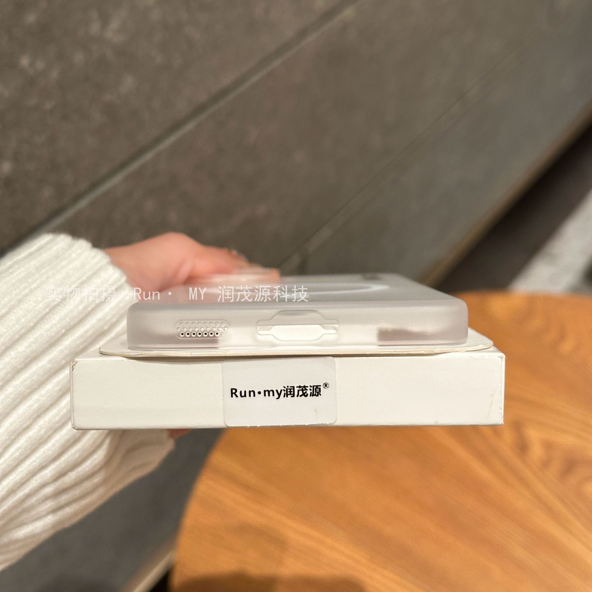 iQOO Neo11 Skin-like Feel Magnetic ring Hard Pc Transparent Cover_img_3