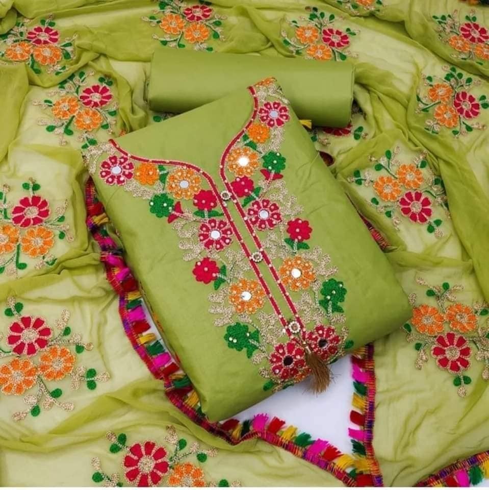 Kashmiri Aari Embroidery Three-Piece_img_0