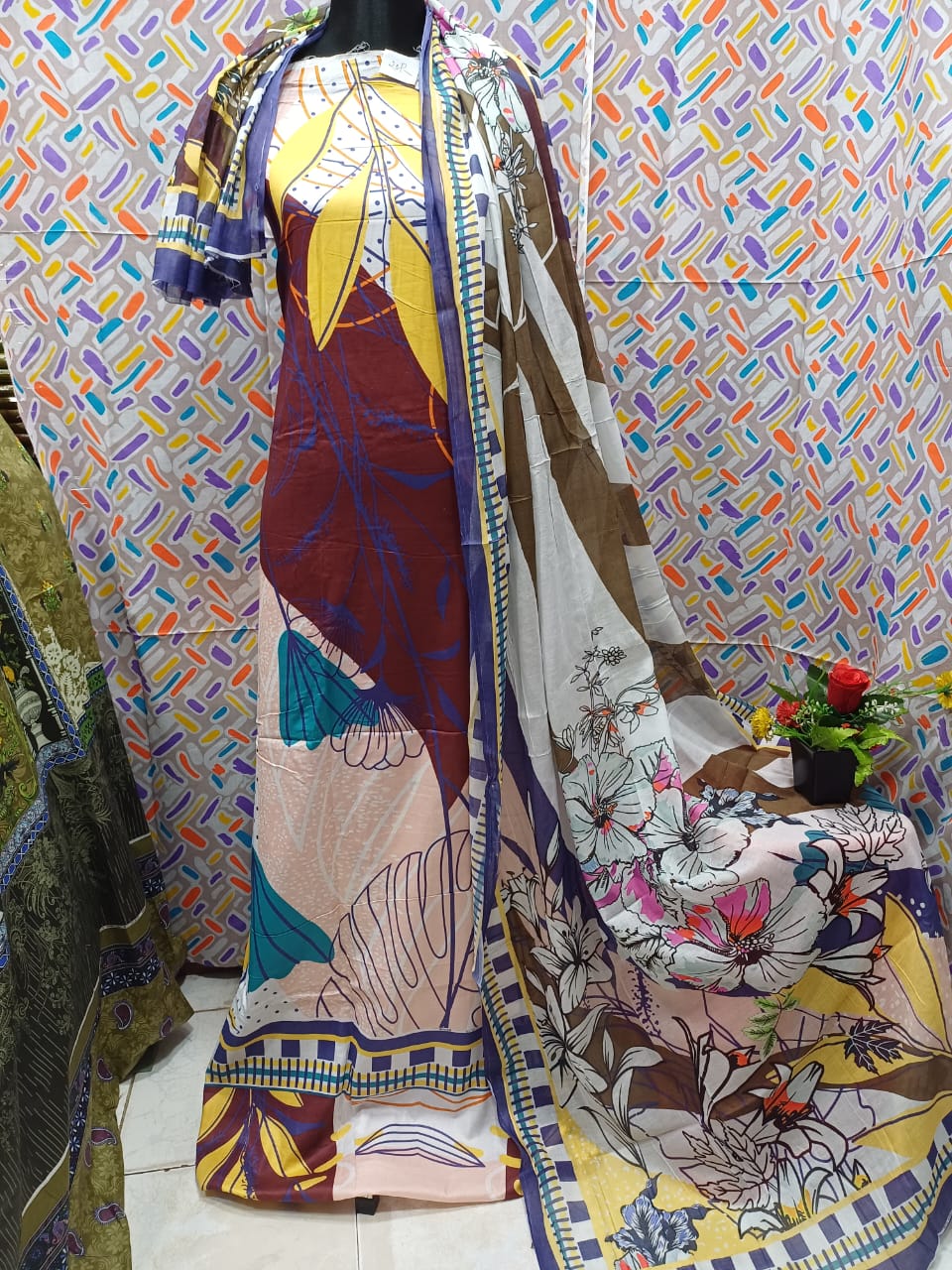 Digital Print Lawn Three Piece_img_0