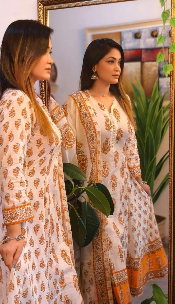 Most Exclusive Demanding Collection Cotton Gown 3 piece_img_8