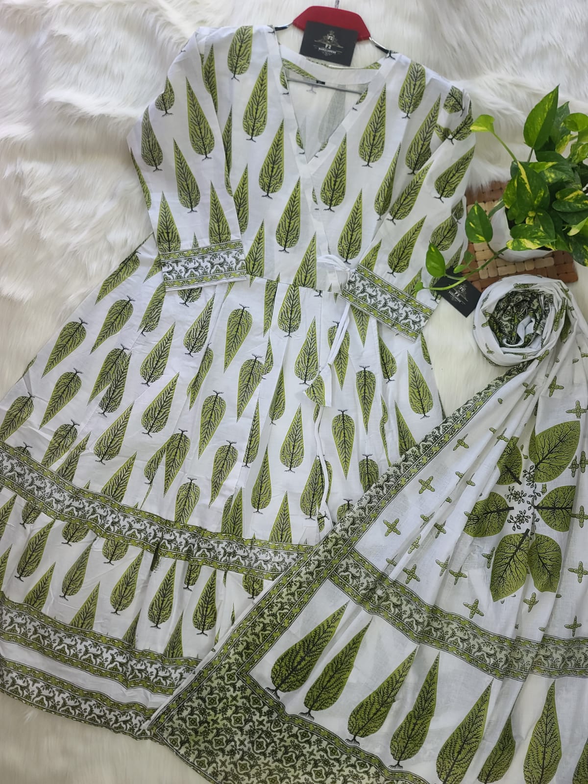 নিউ ব্লক স্কিন প্রিন্টেড পিওর কটন আনারকলি গাউন টু-পিস_img_3