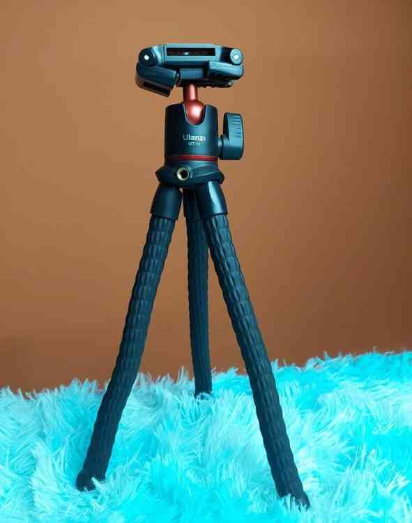 Ulanzi MT11 Octopus Tripod For DSLR Camera & Smartphones_img_2