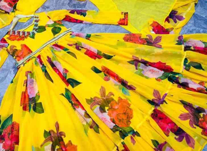 Diamonded print gown dress three pieces💯