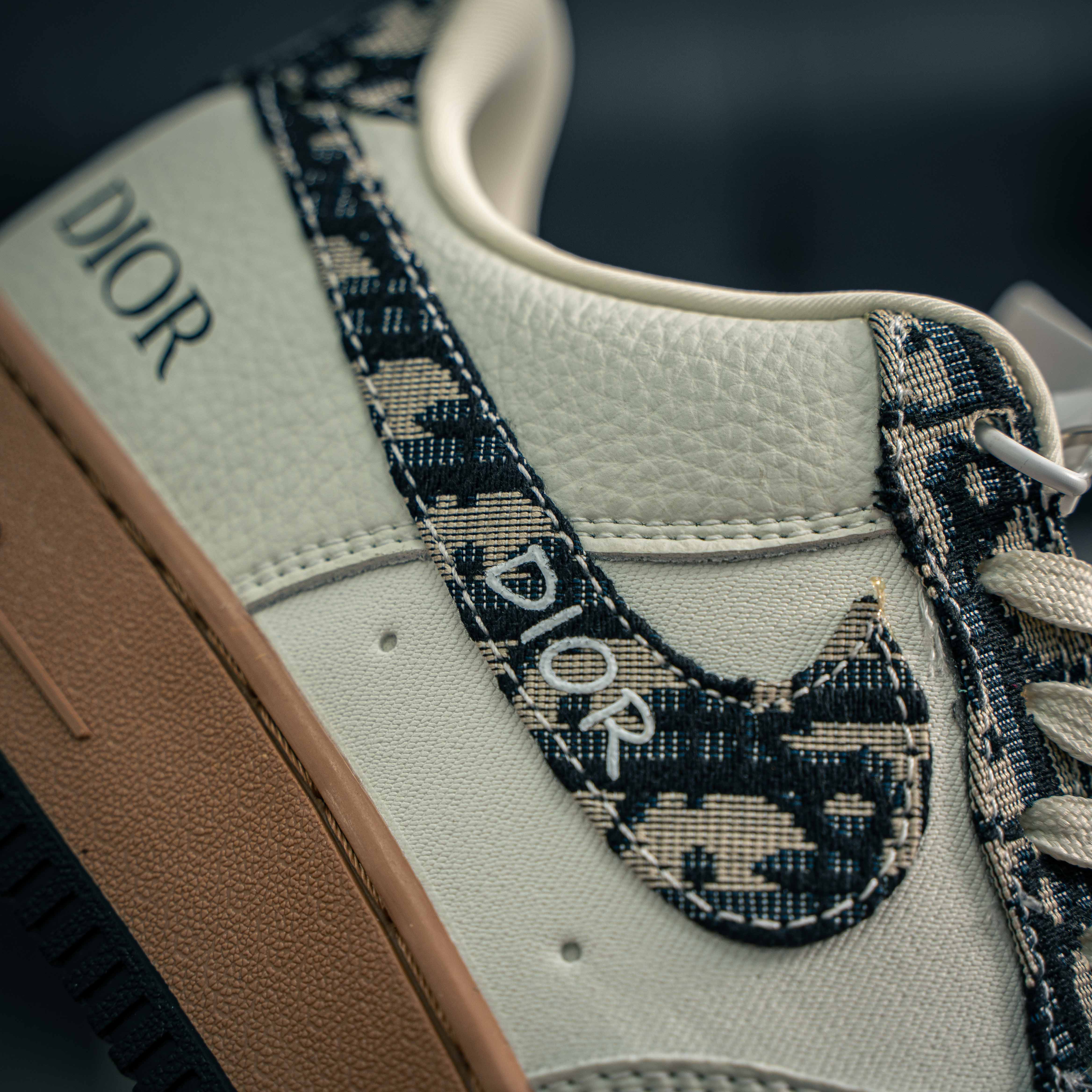 Nike Air Force  x  Dior_img_2