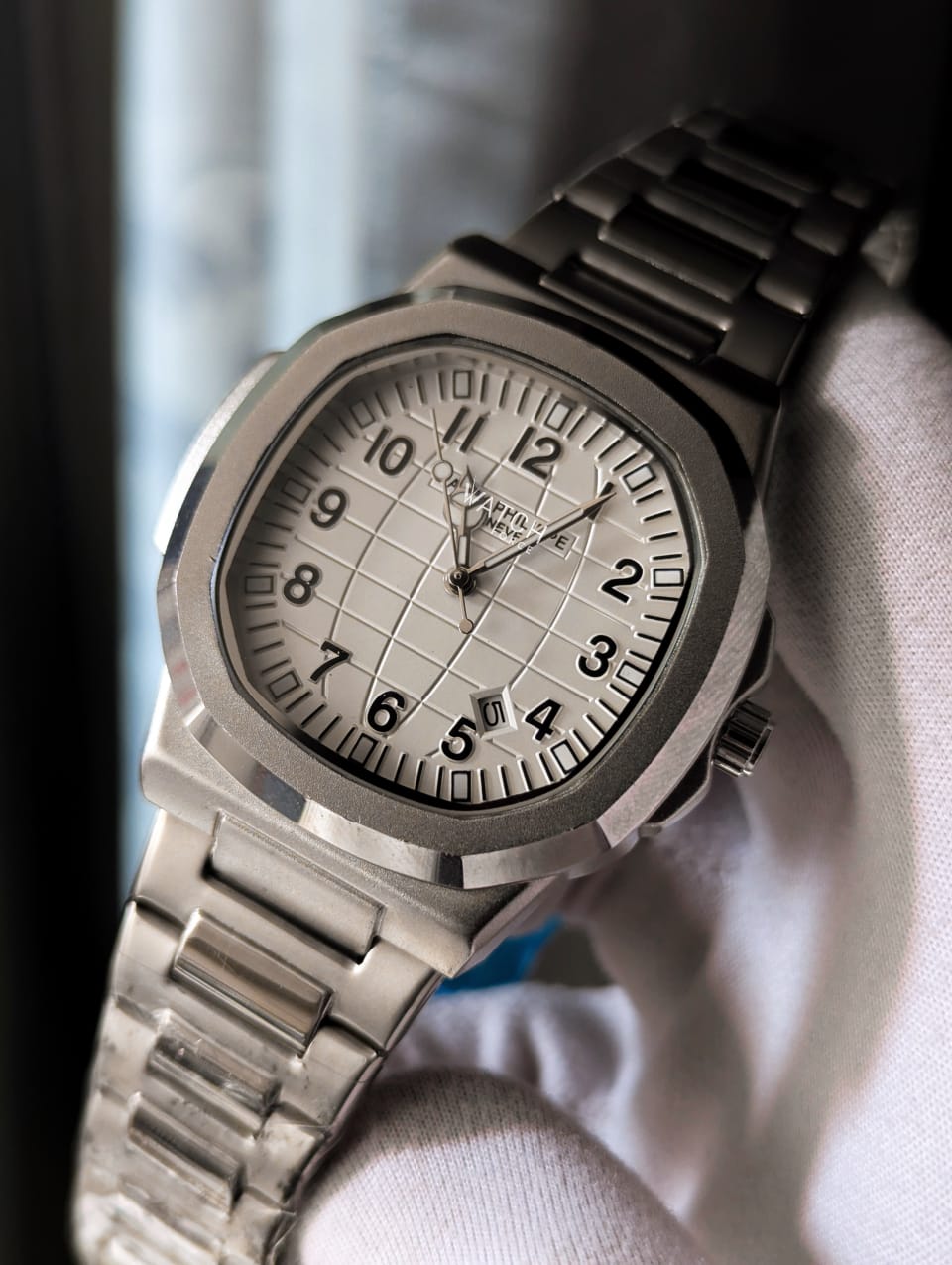 Patek Phillippe Quartz Watch White