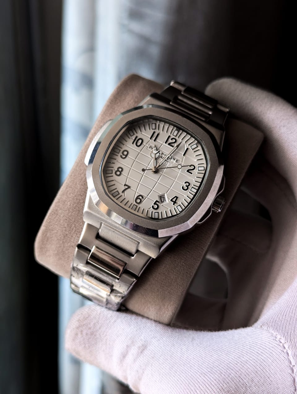 Patek Phillippe Quartz Watch White_img_1