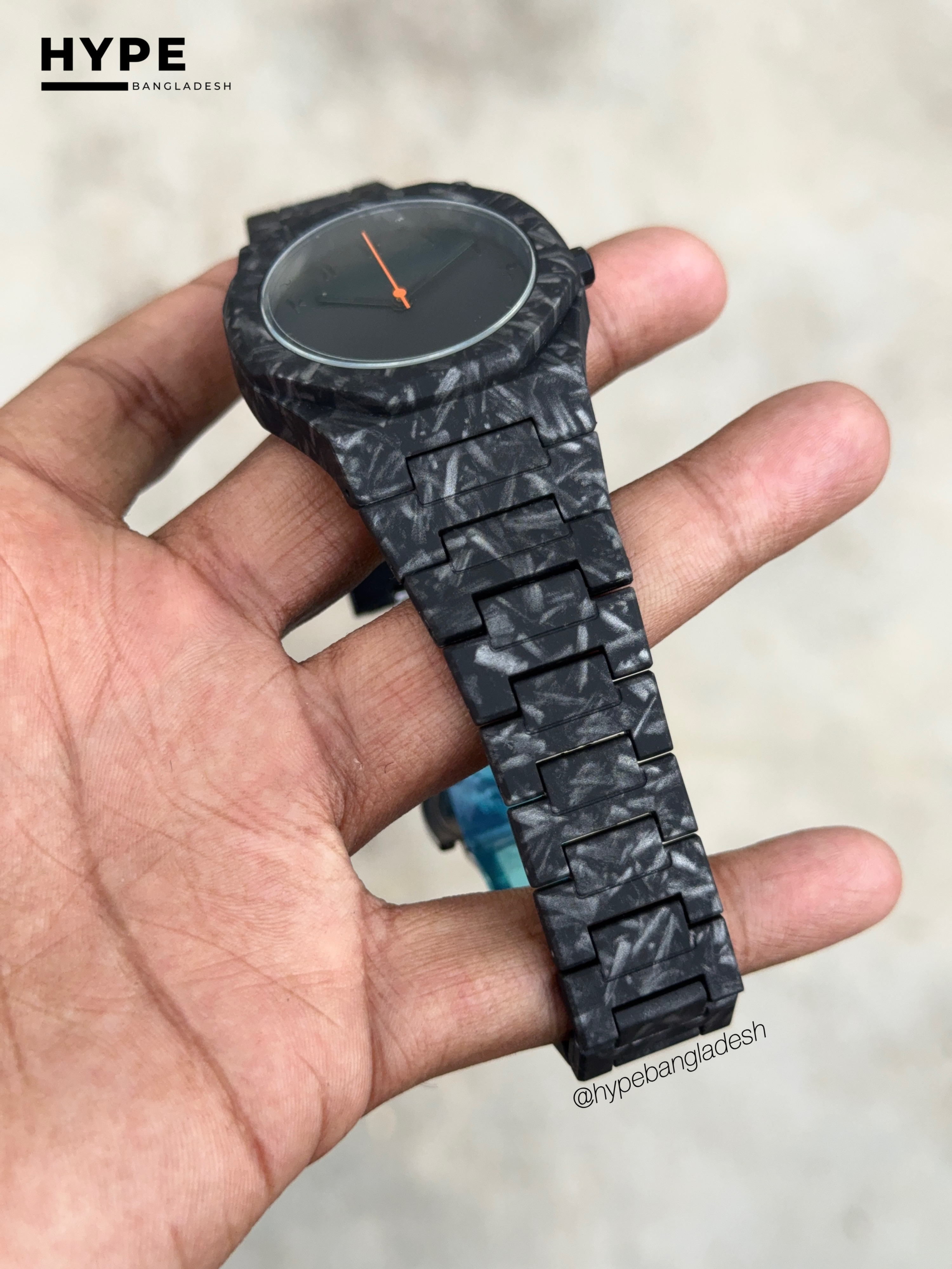 Frosted Chain Black Polycarbon Plastic Lightweight Watch_img_1