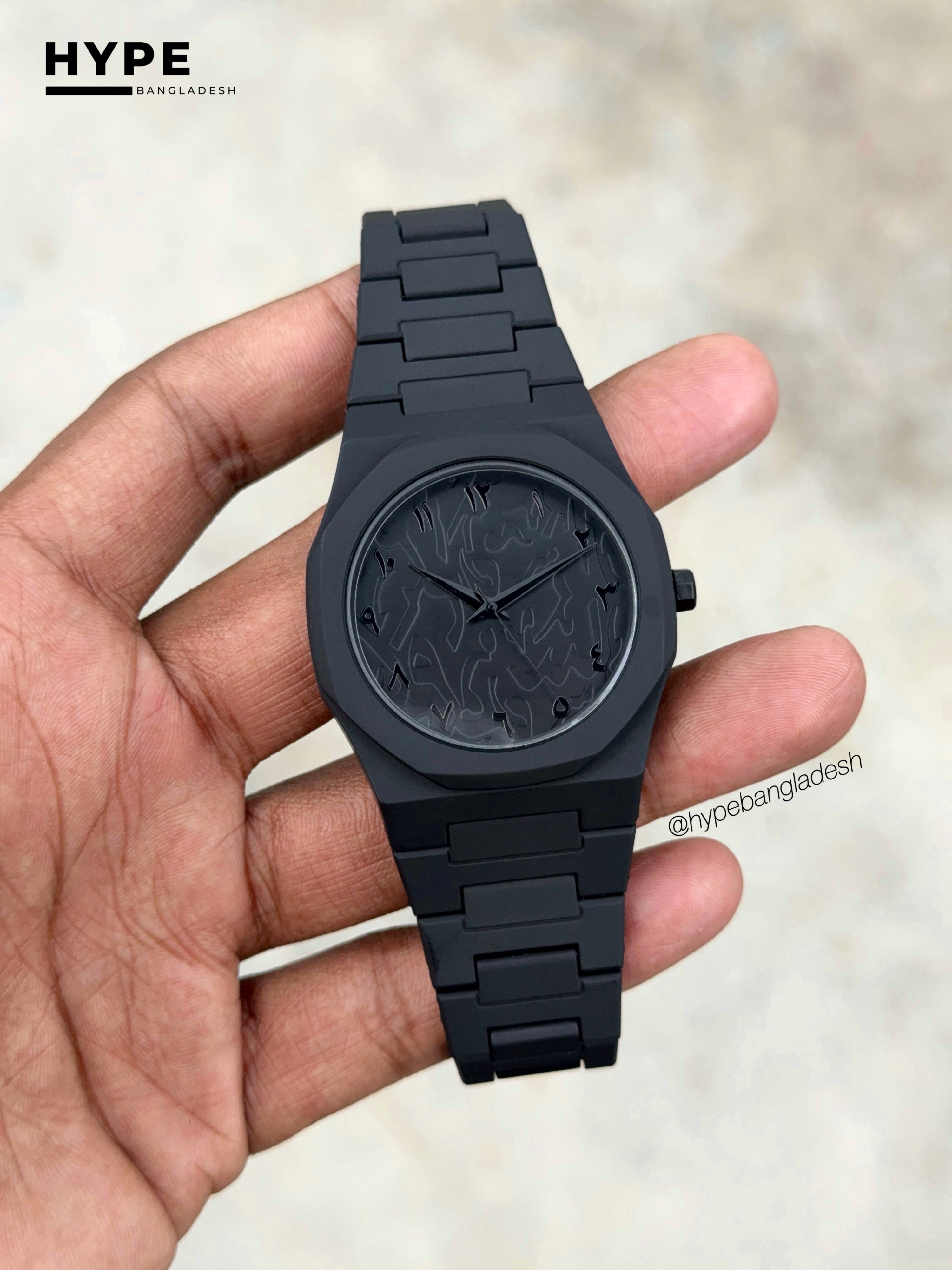 Black Calligraphy Dial Polycarbon Plastic Lightweight Watch_img_0
