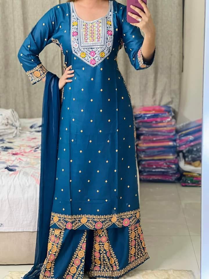 Luxury Sequence Garara Three Piece_img_0