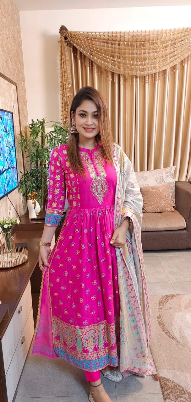 Naira Cut Three Piece_img_0