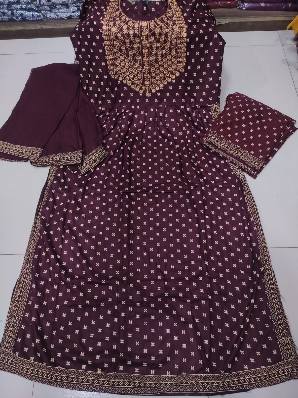 Nayra Cut Three Piece_img_0